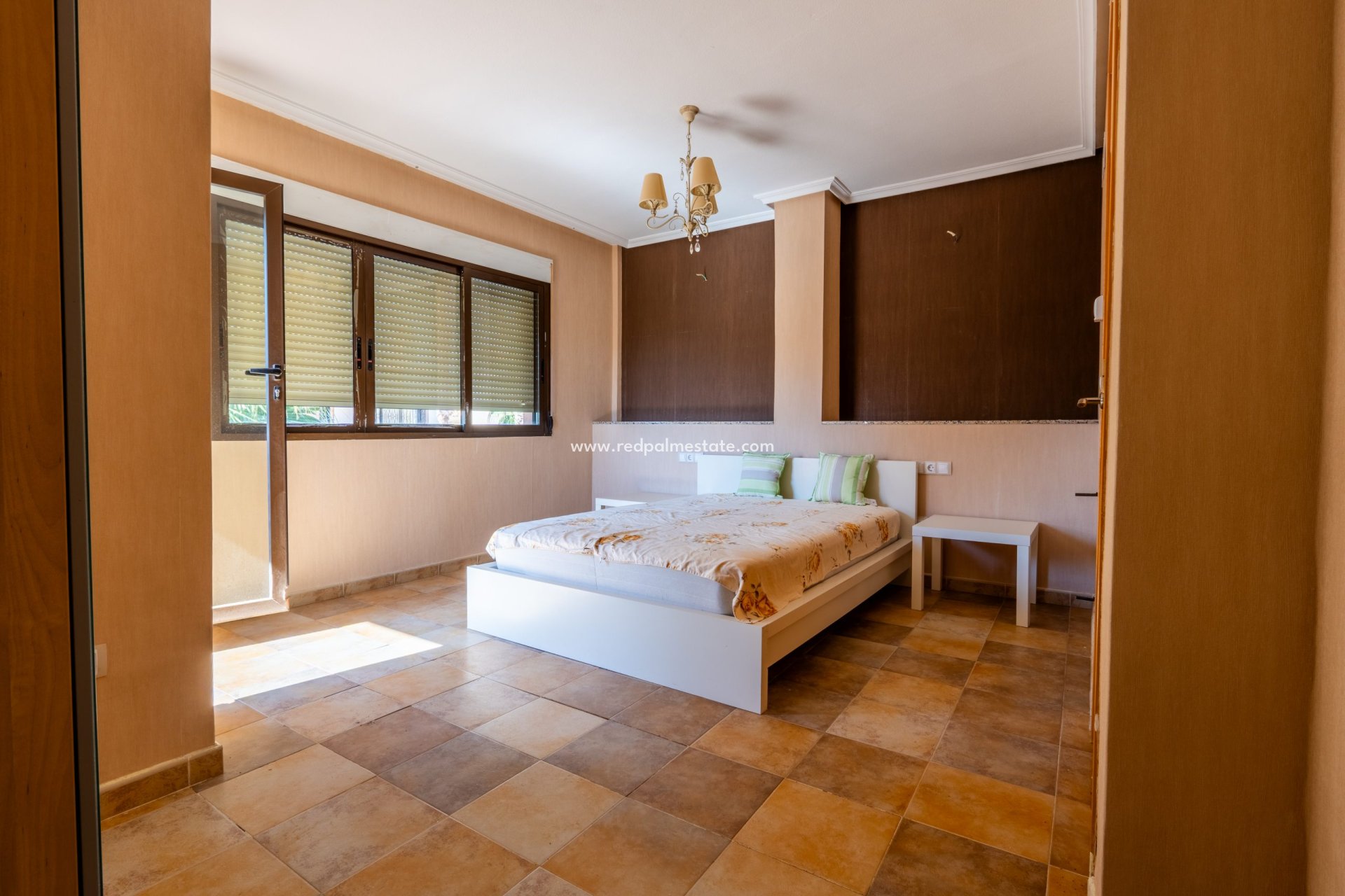 Återförsäljning - Villa -
Orihuela Costa