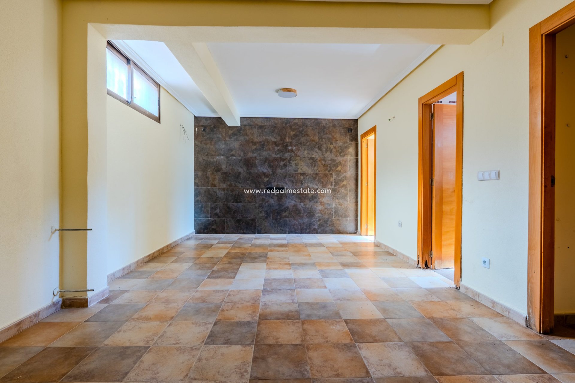 Återförsäljning - Villa -
Orihuela Costa