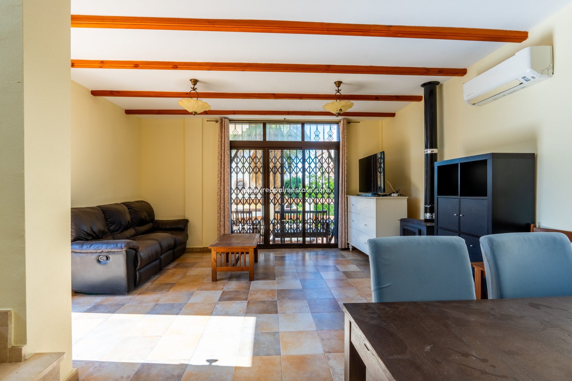 Återförsäljning - Villa -
Orihuela Costa