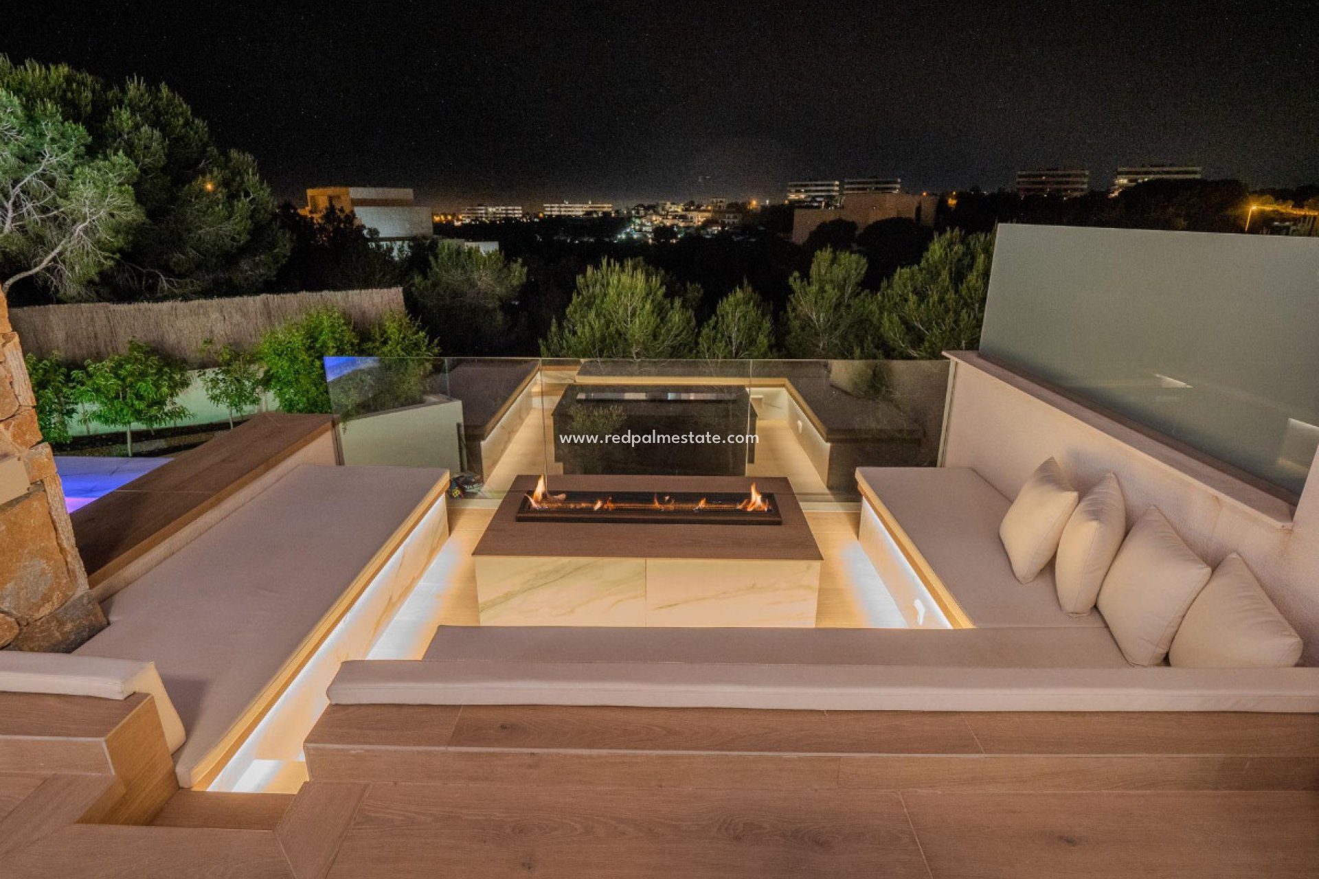 Återförsäljning - Villa -
Orihuela Costa