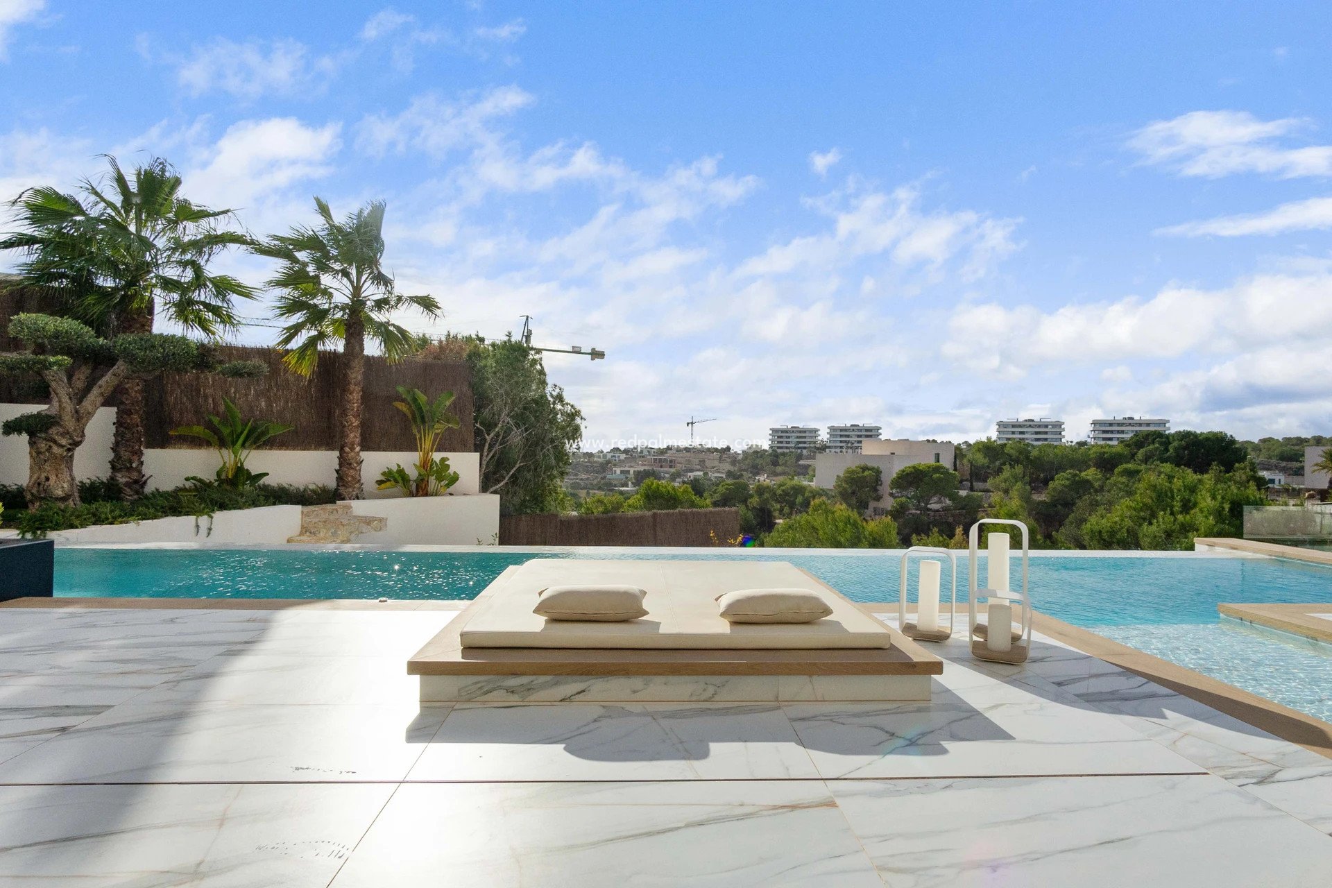 Återförsäljning - Villa -
Orihuela Costa