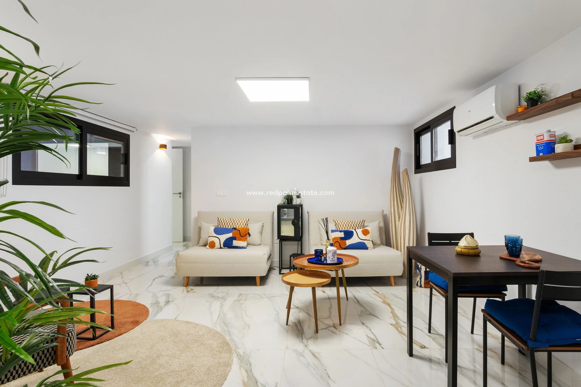 Återförsäljning - Villa -
Orihuela Costa