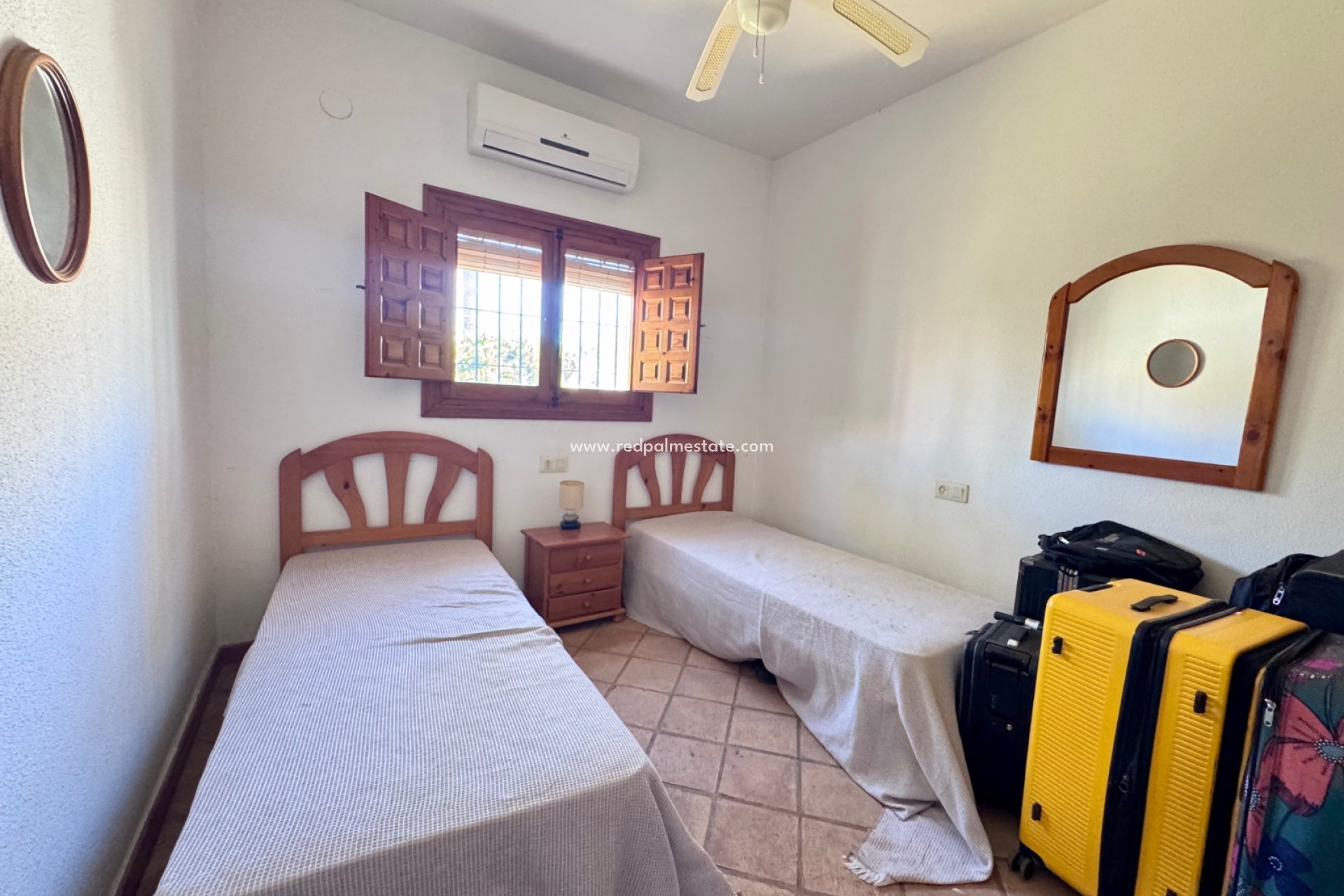 Återförsäljning - Villa -
Orihuela Costa