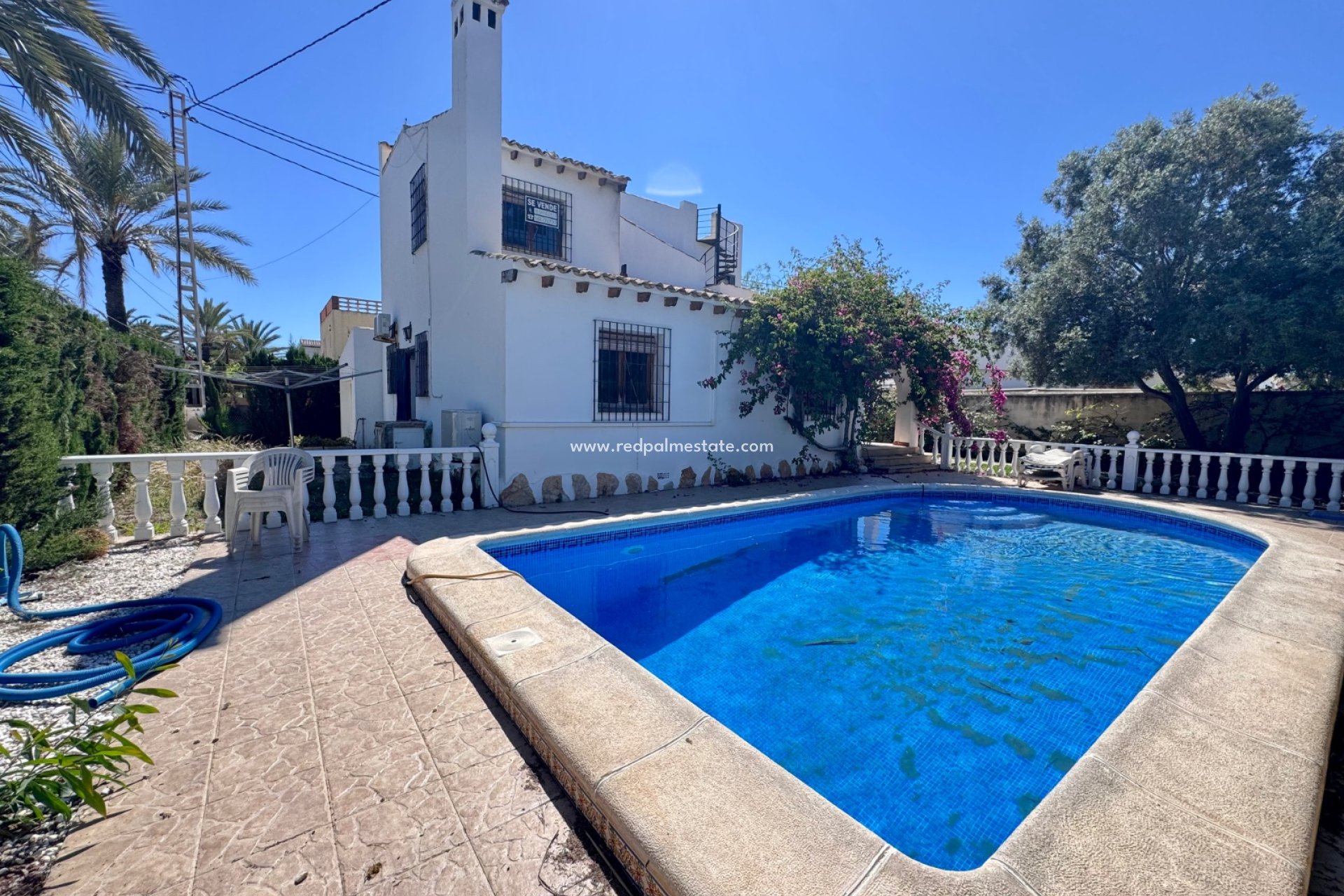 Återförsäljning - Villa -
Orihuela Costa