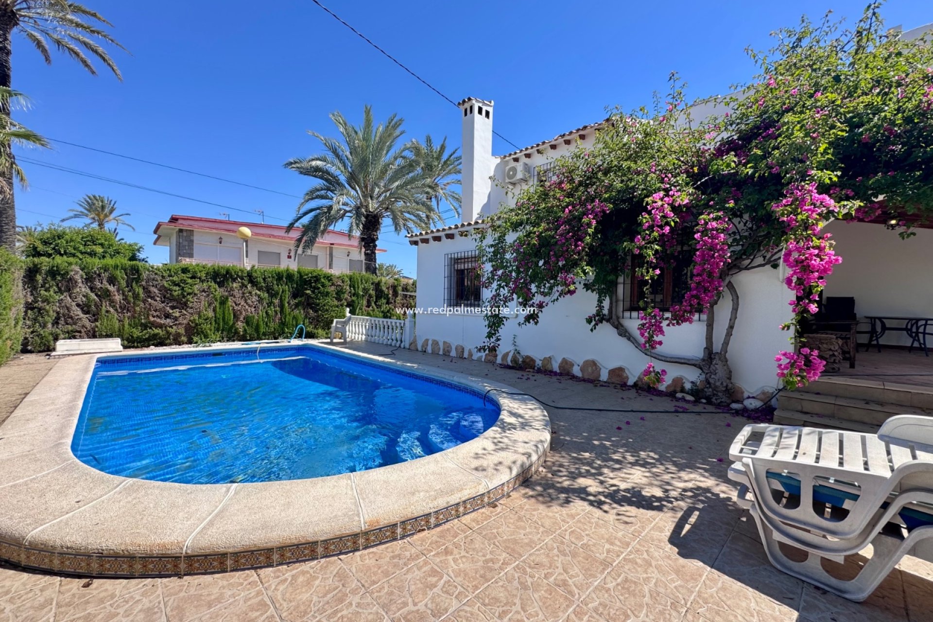 Återförsäljning - Villa -
Orihuela Costa