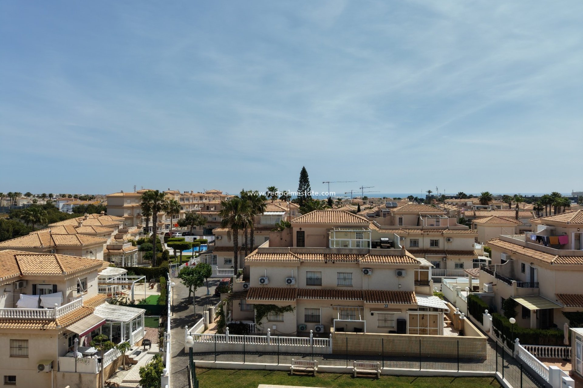 Återförsäljning - Villa -
Orihuela Costa