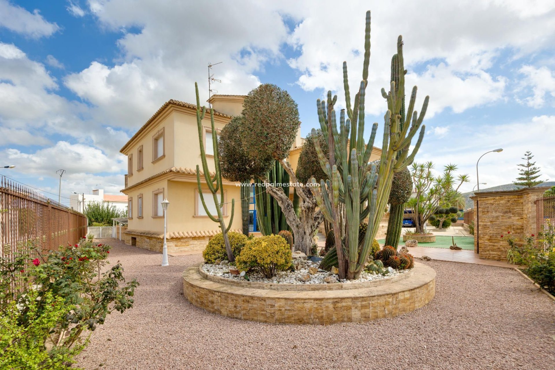 Återförsäljning - Villa -
Orihuela - Hurchillo