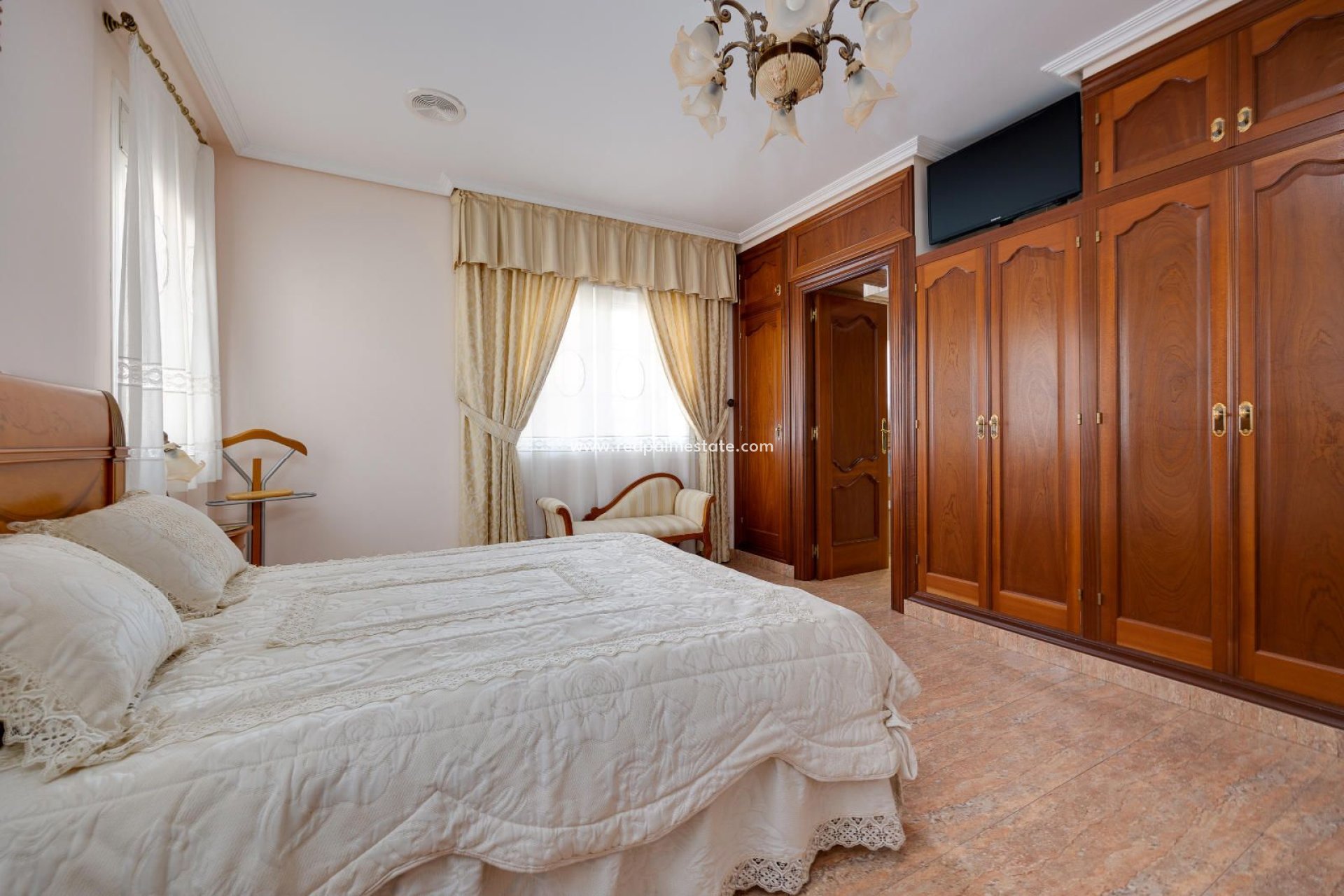 Återförsäljning - Villa -
Orihuela - Hurchillo