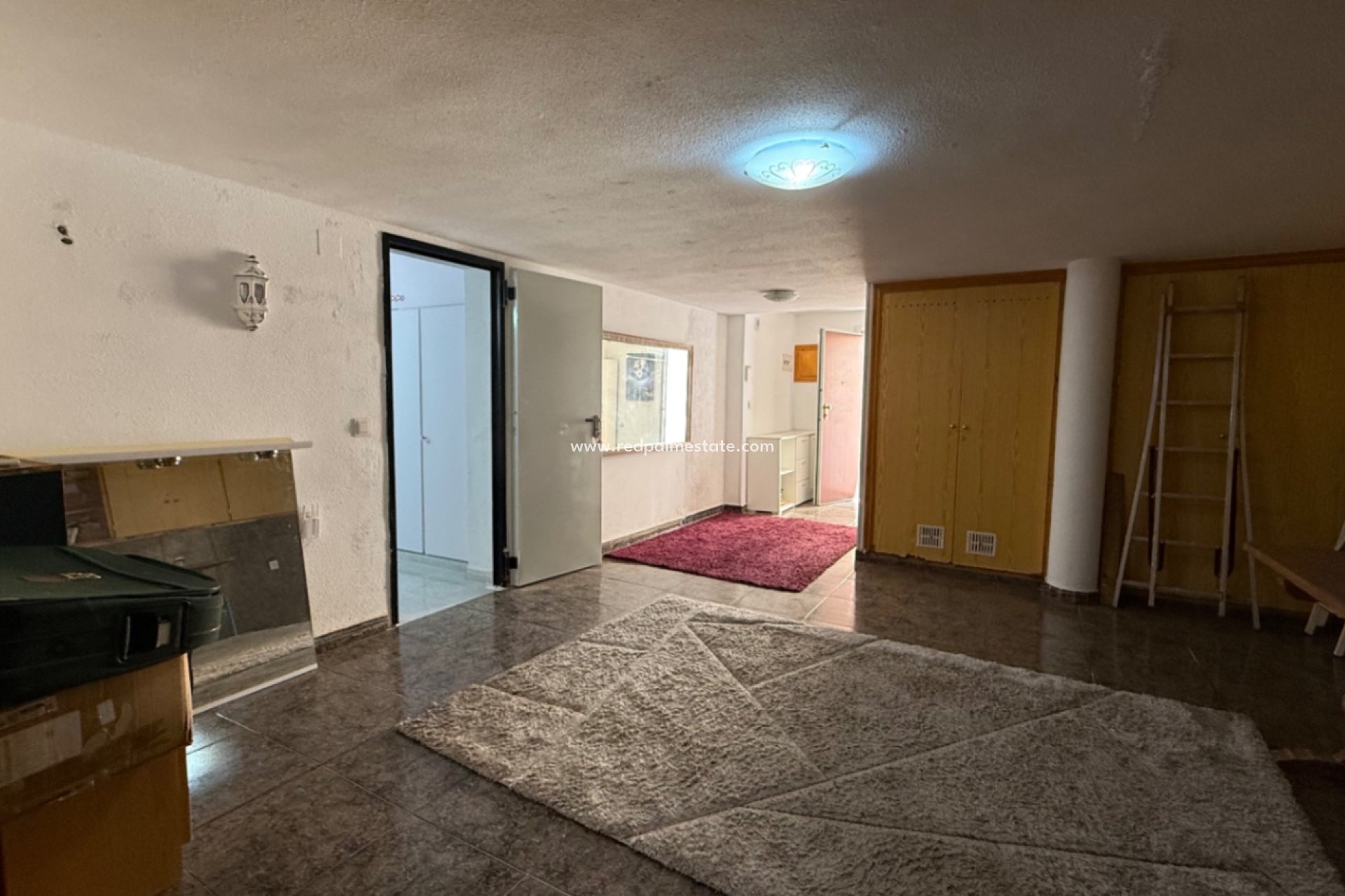Återförsäljning - Villa -
Orihuela - Inland