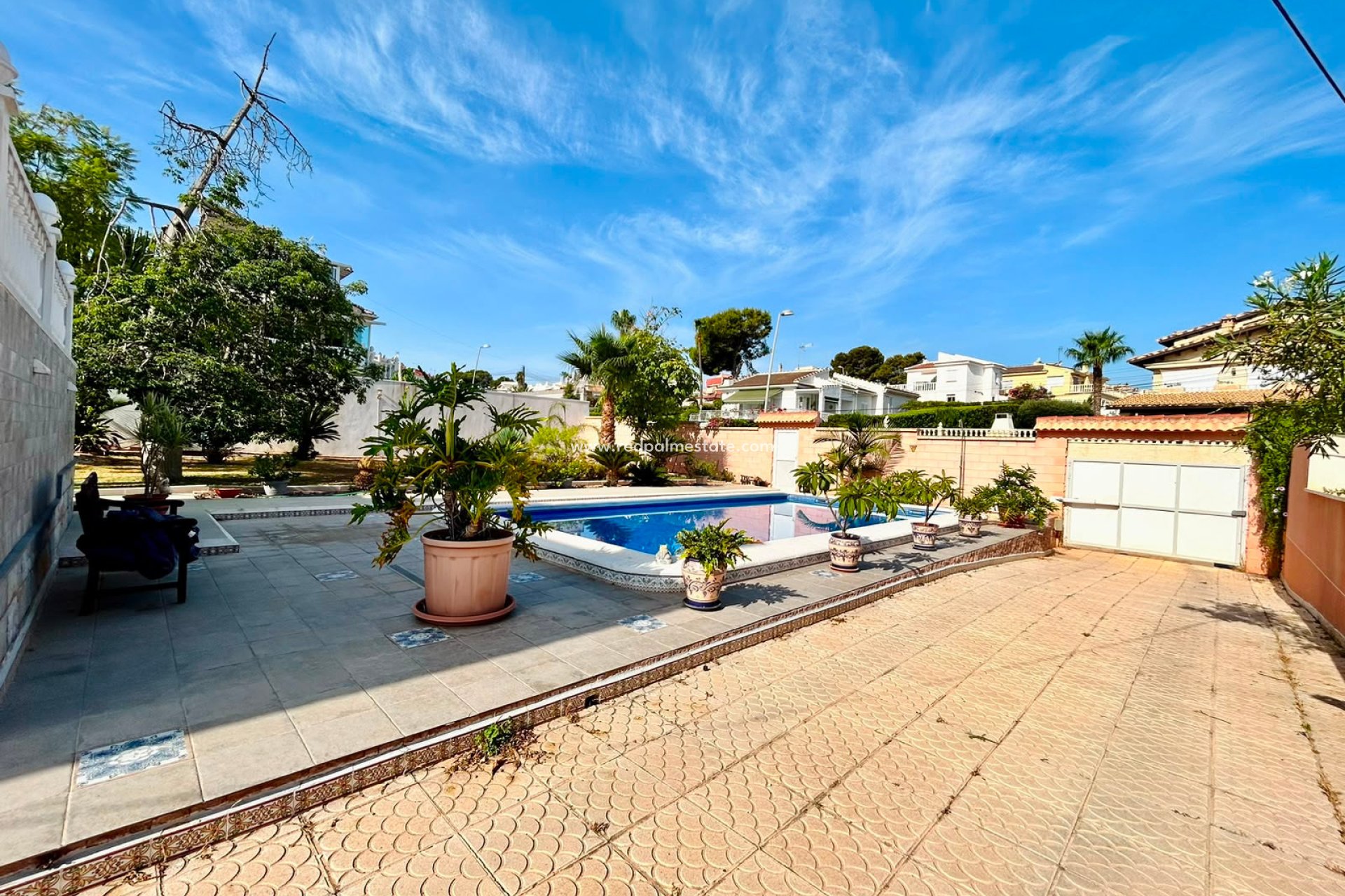 Återförsäljning - Villa -
Orihuela - Inland