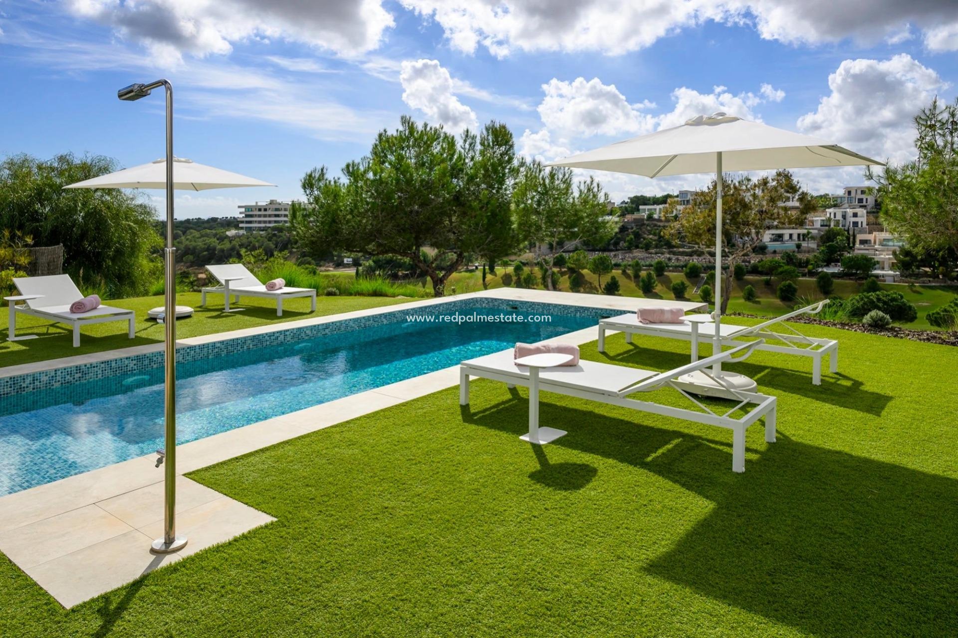 Återförsäljning - Villa -
Orihuela - Inland