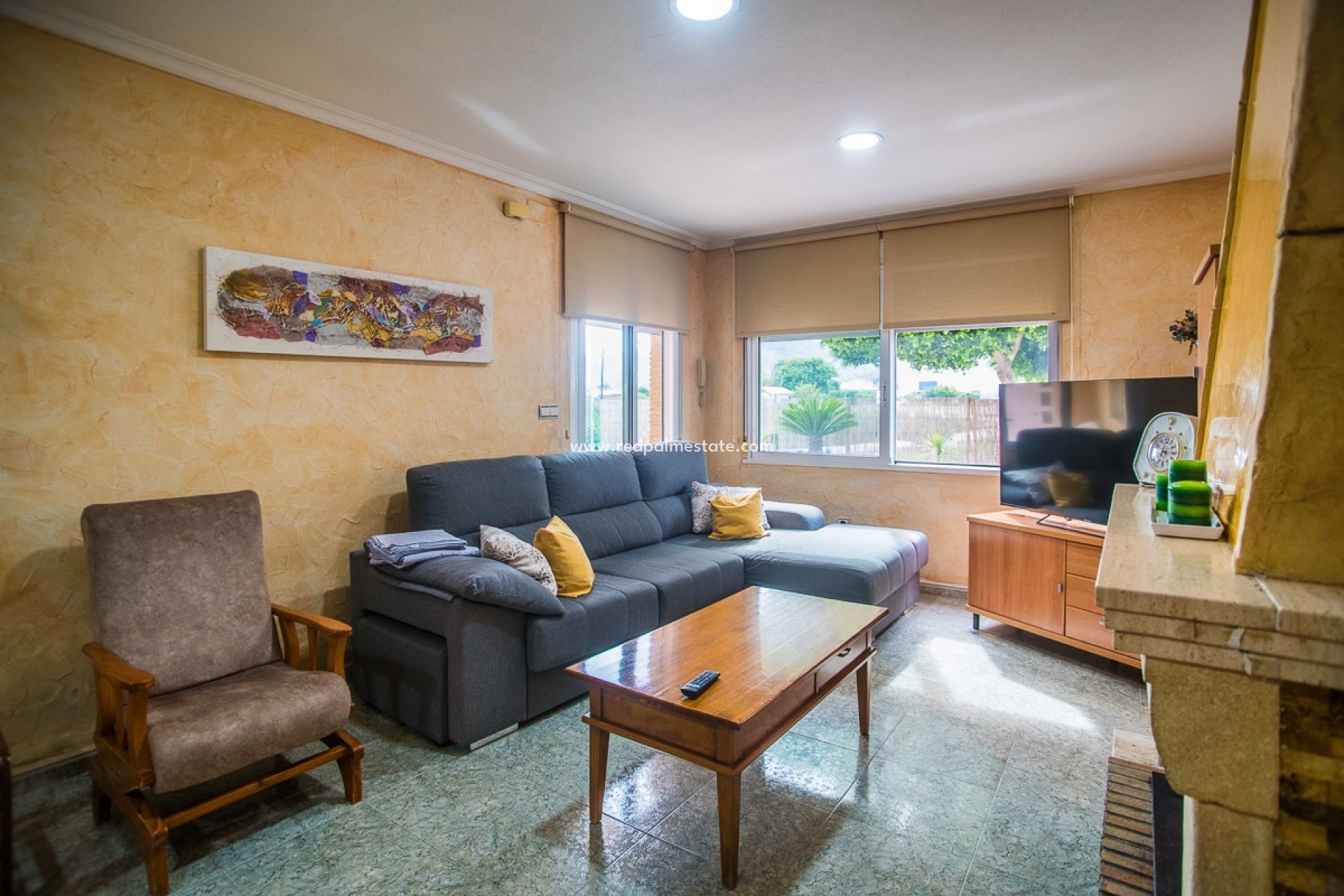 Återförsäljning - Villa -
Orihuela - Inland