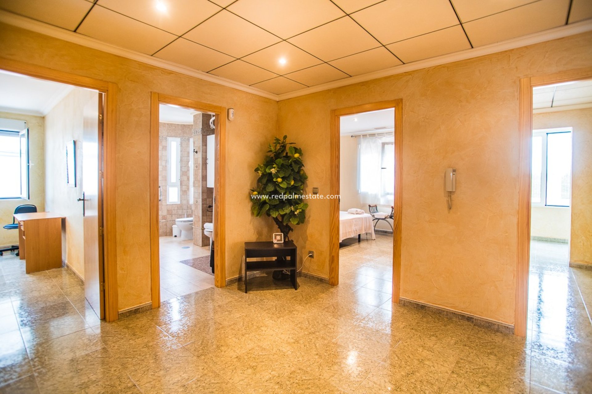 Återförsäljning - Villa -
Orihuela - Inland