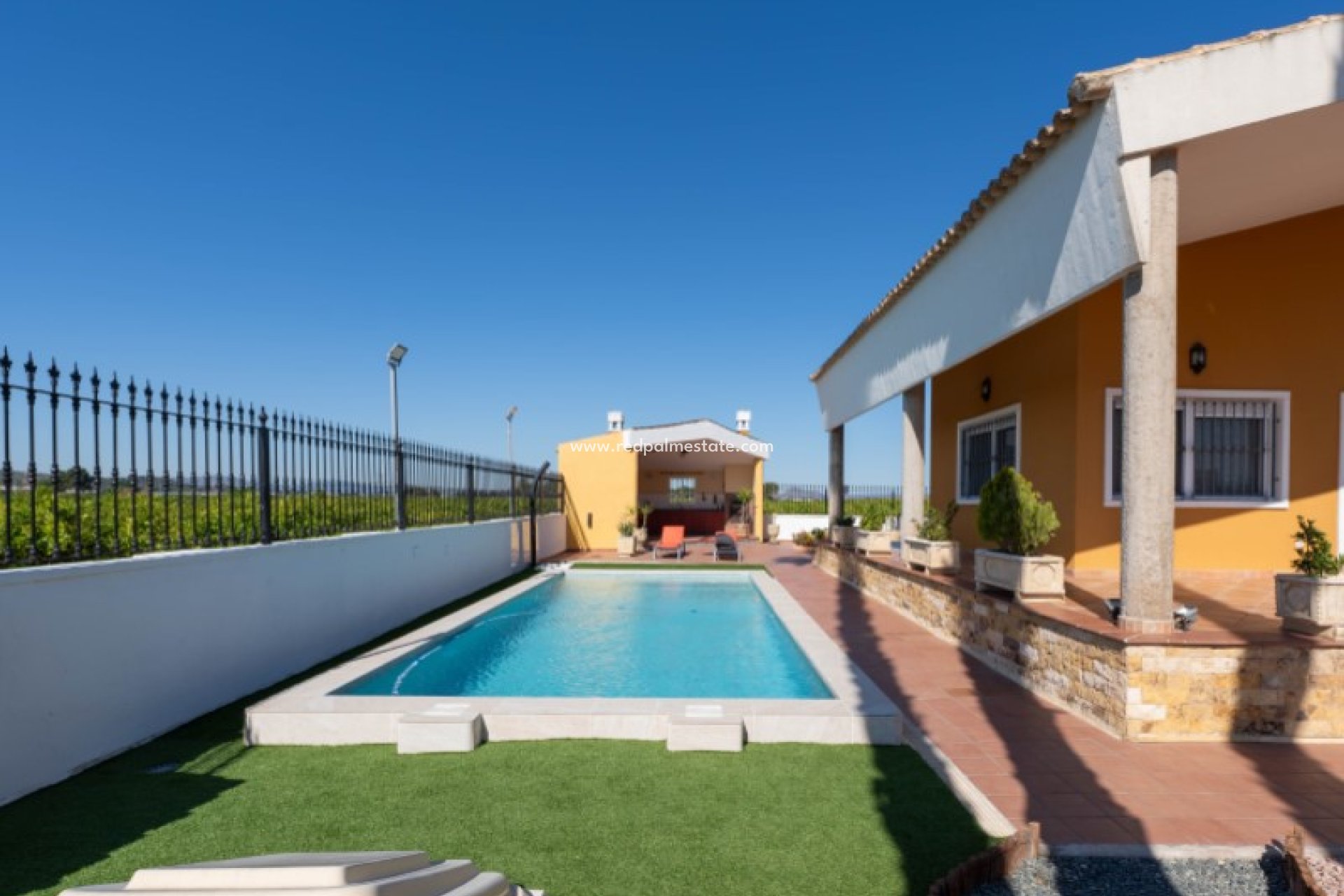 Återförsäljning - Villa -
Orihuela - Inland