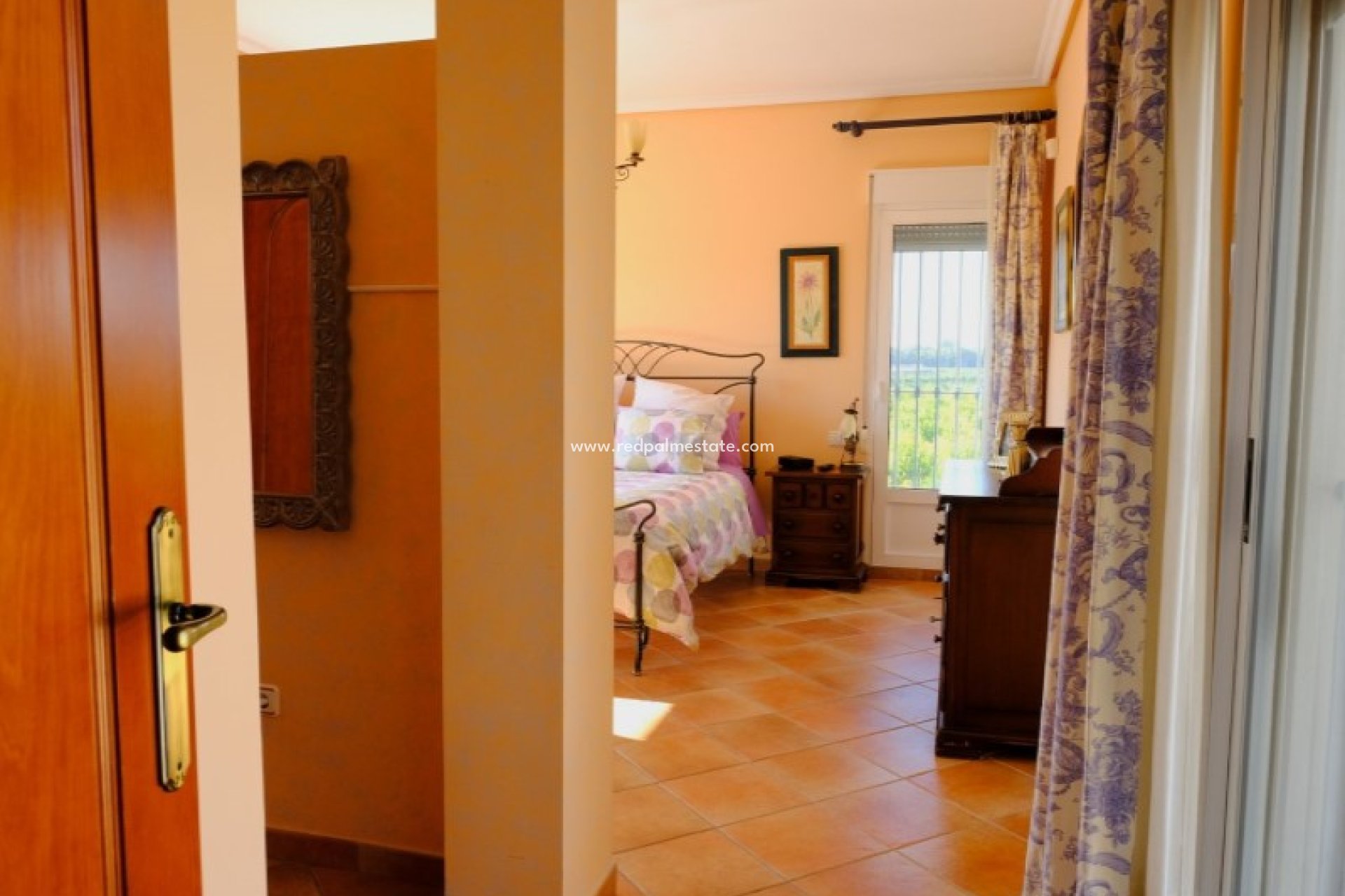 Återförsäljning - Villa -
Orihuela - Inland