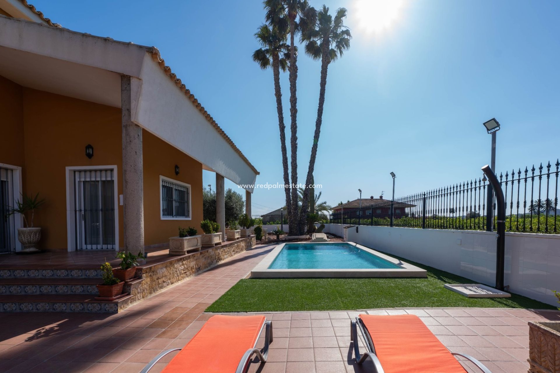 Återförsäljning - Villa -
Orihuela - Inland