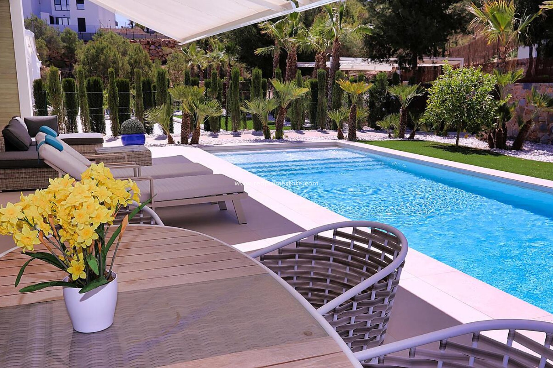 Återförsäljning - Villa -
Orihuela - Las Colinas Golf