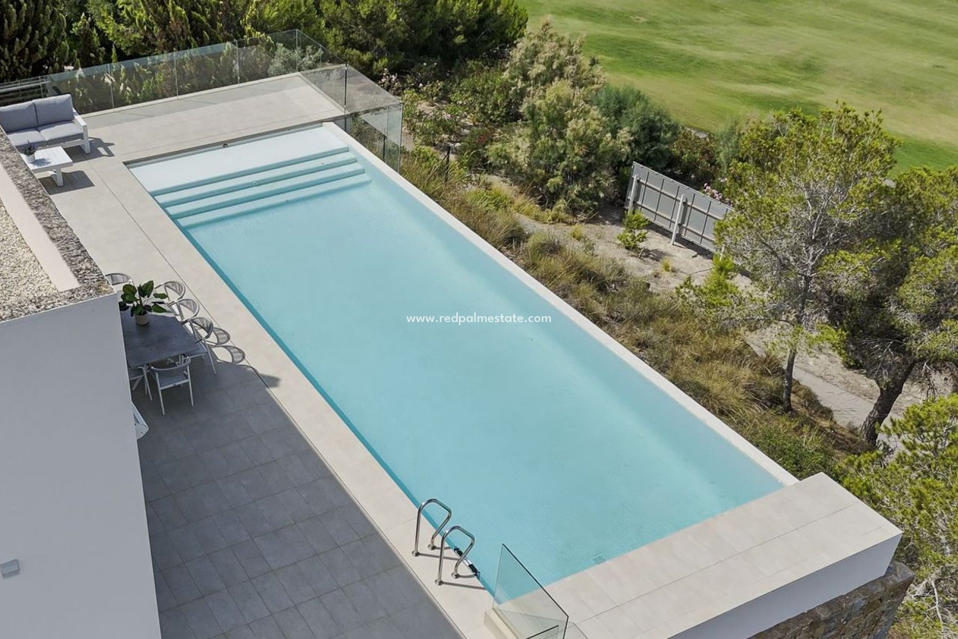 Återförsäljning - Villa -
Orihuela - Las Colinas Golf