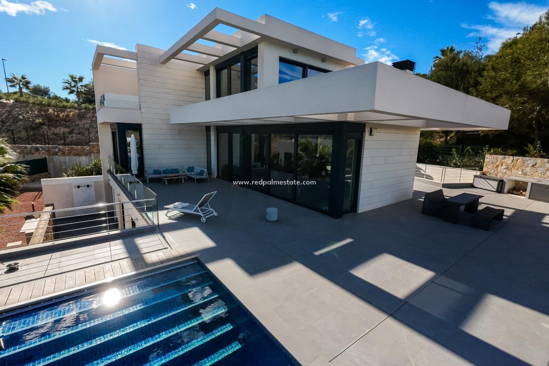 Återförsäljning - Villa -
Orihuela - Las Colinas Golf