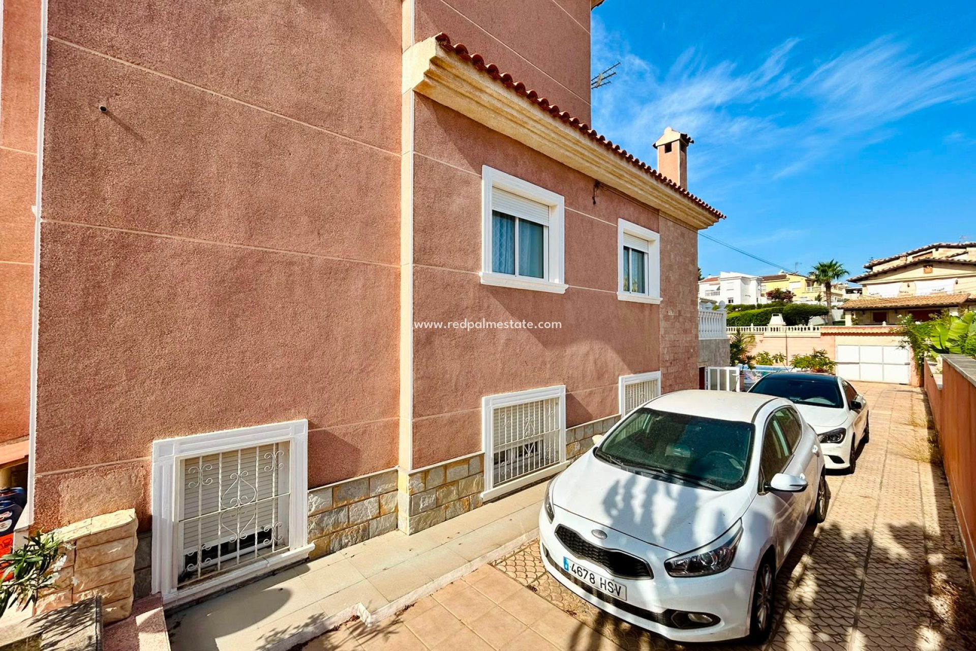 Återförsäljning - Villa -
Orihuela - Los balcones