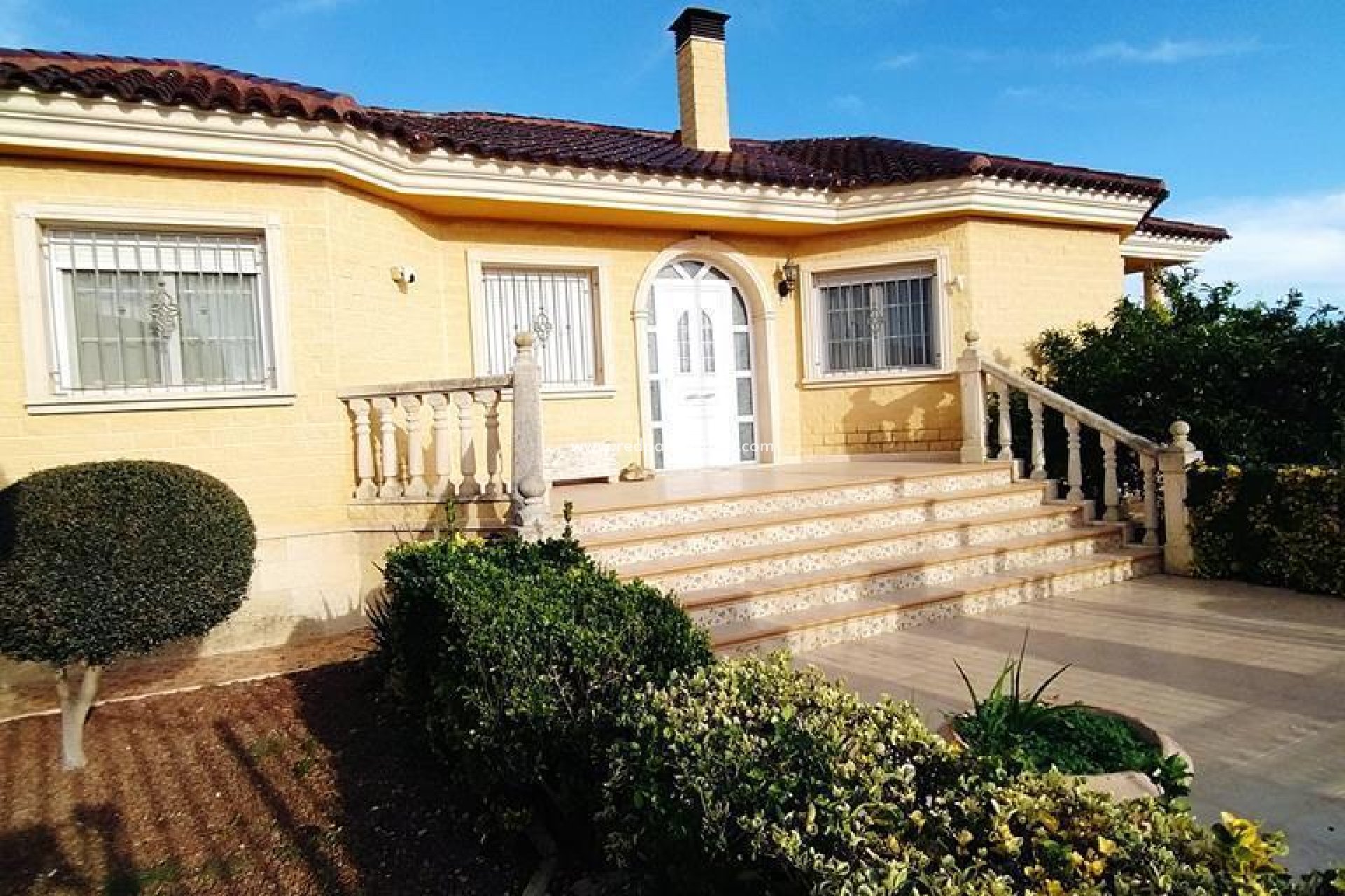 Återförsäljning - Villa -
Orihuela - LOS DESEMPARADOS