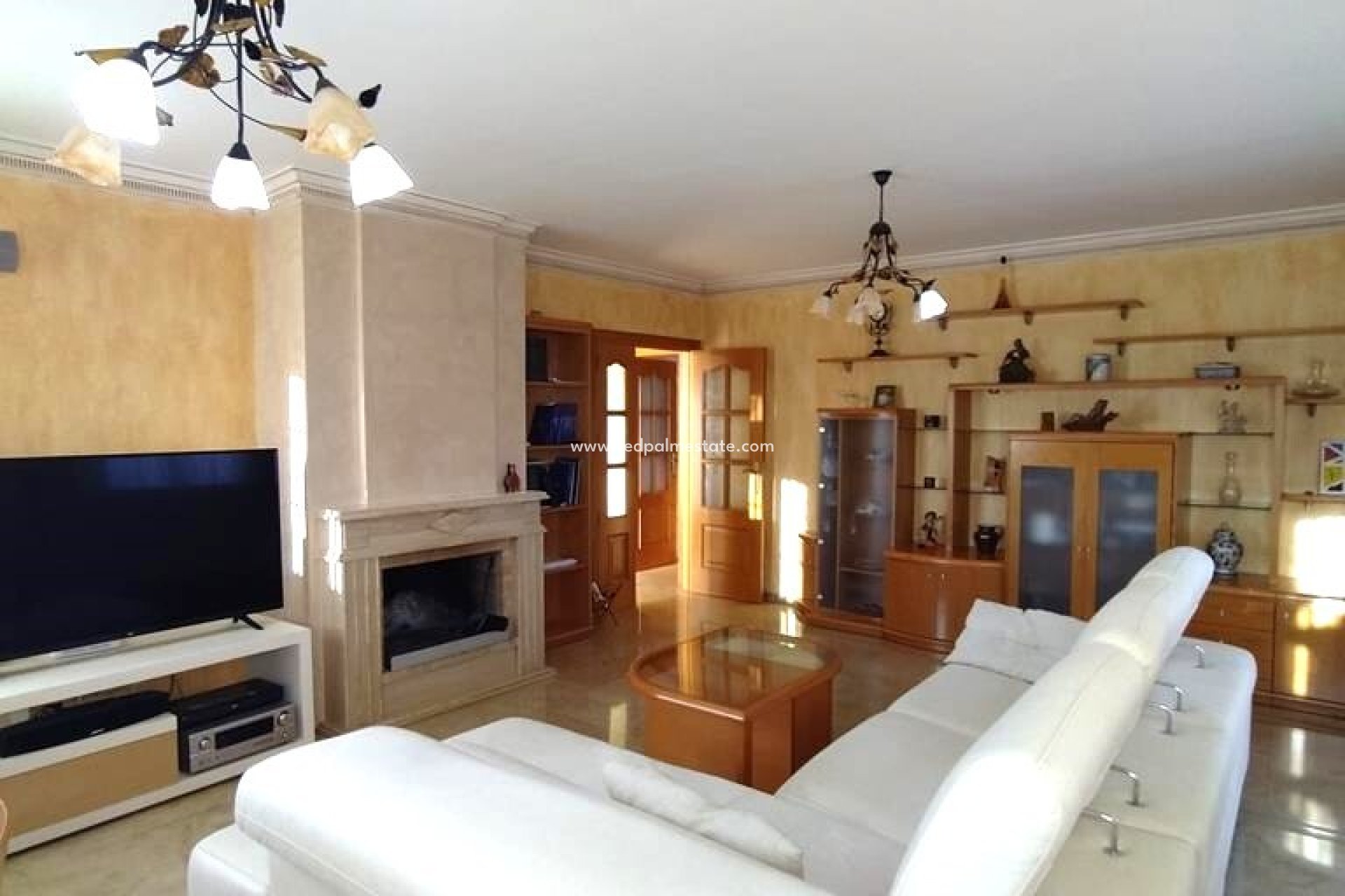Återförsäljning - Villa -
Orihuela - LOS DESEMPARADOS