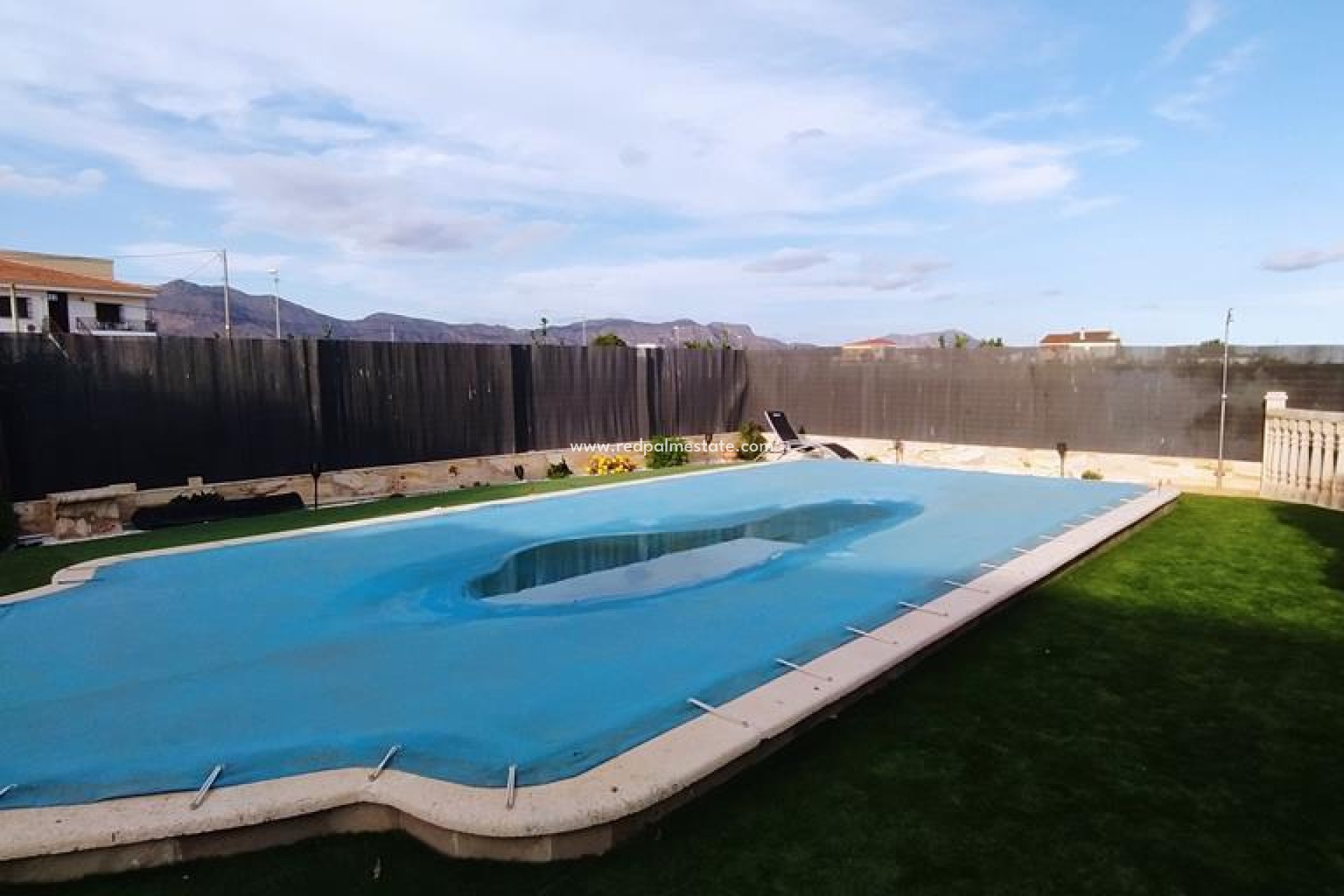 Återförsäljning - Villa -
Orihuela - LOS DESEMPARADOS