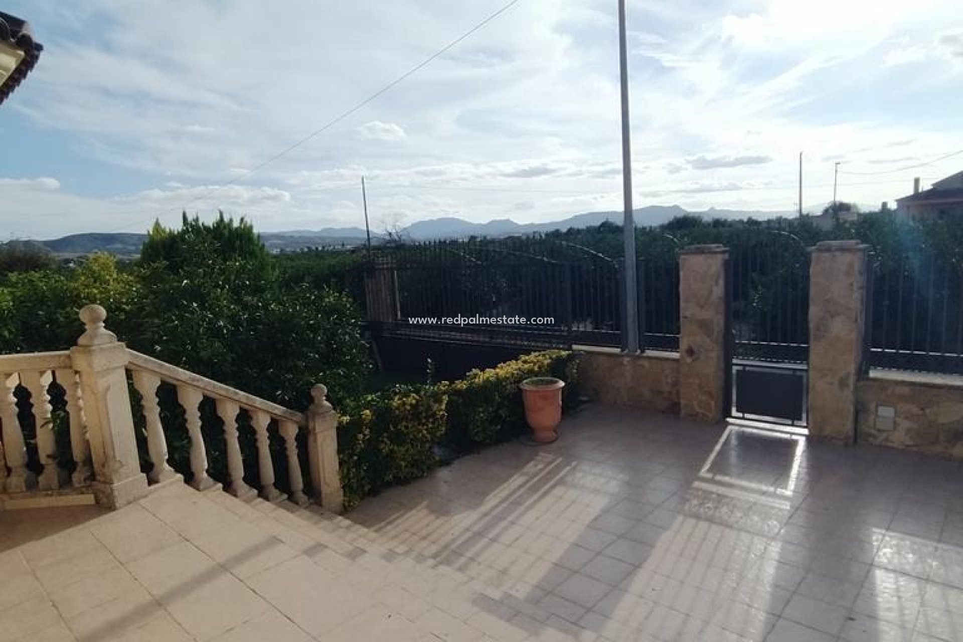 Återförsäljning - Villa -
Orihuela - LOS DESEMPARADOS
