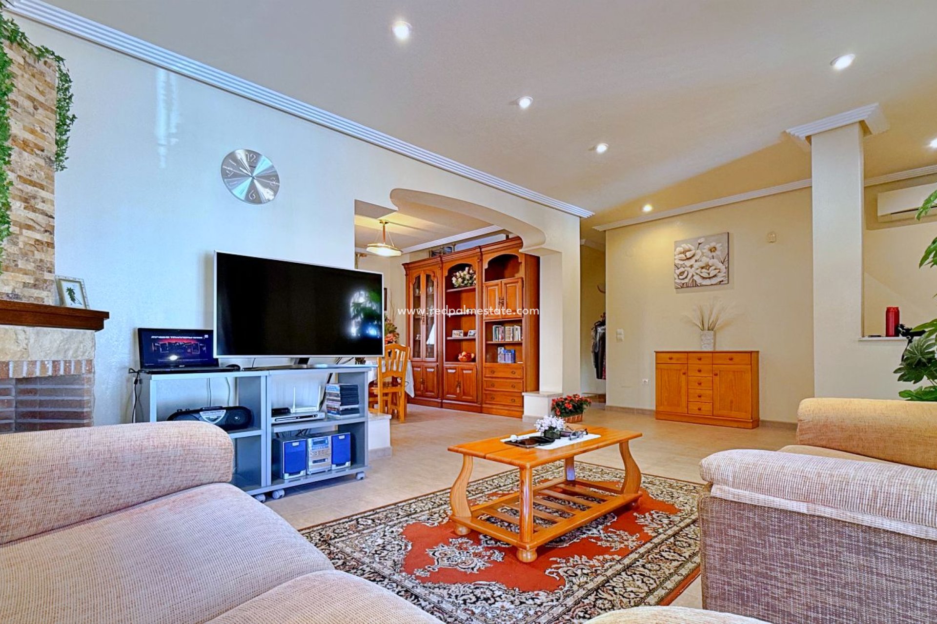 Återförsäljning - Villa -
Orihuela - Orihuela Costa