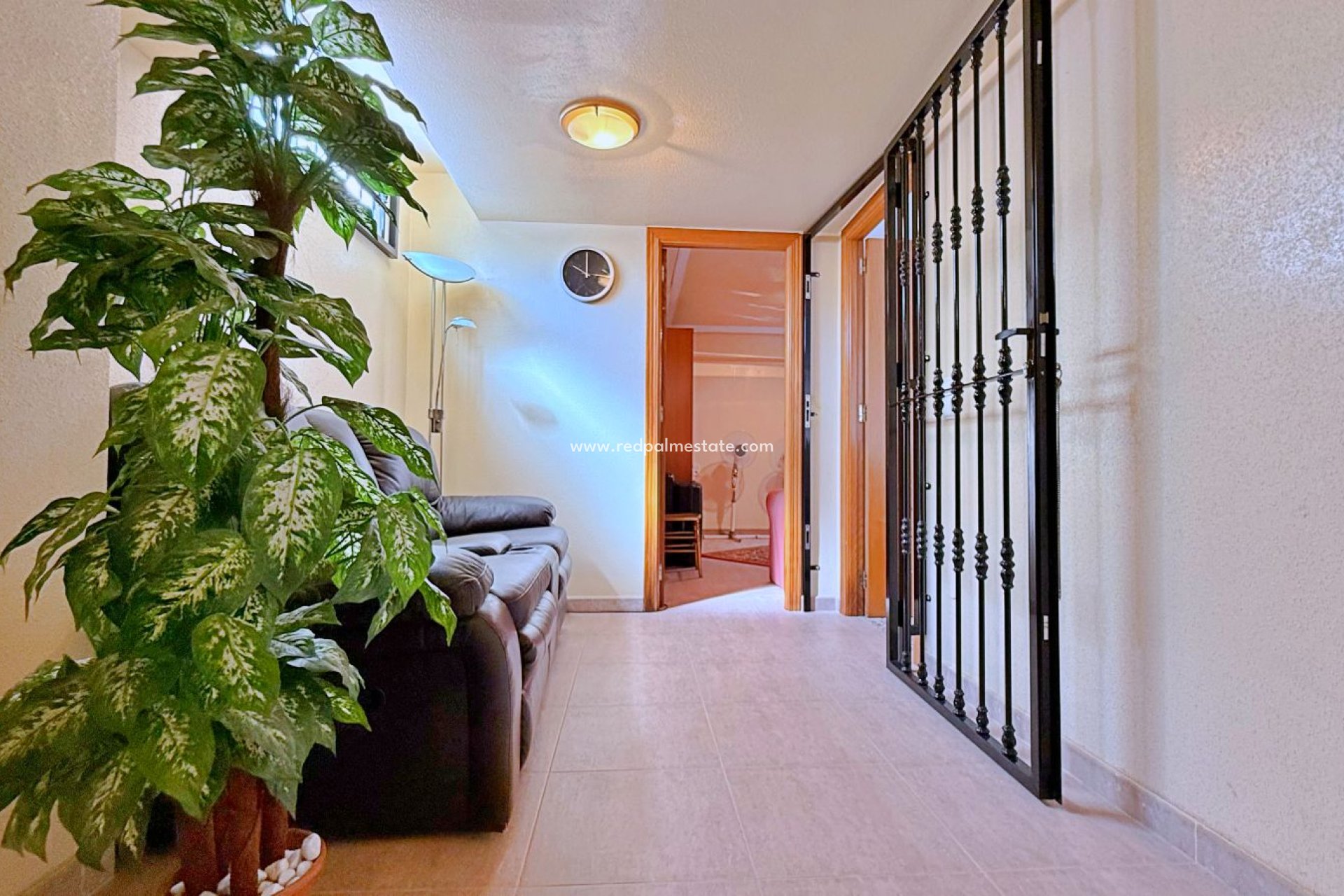 Återförsäljning - Villa -
Orihuela - Orihuela Costa