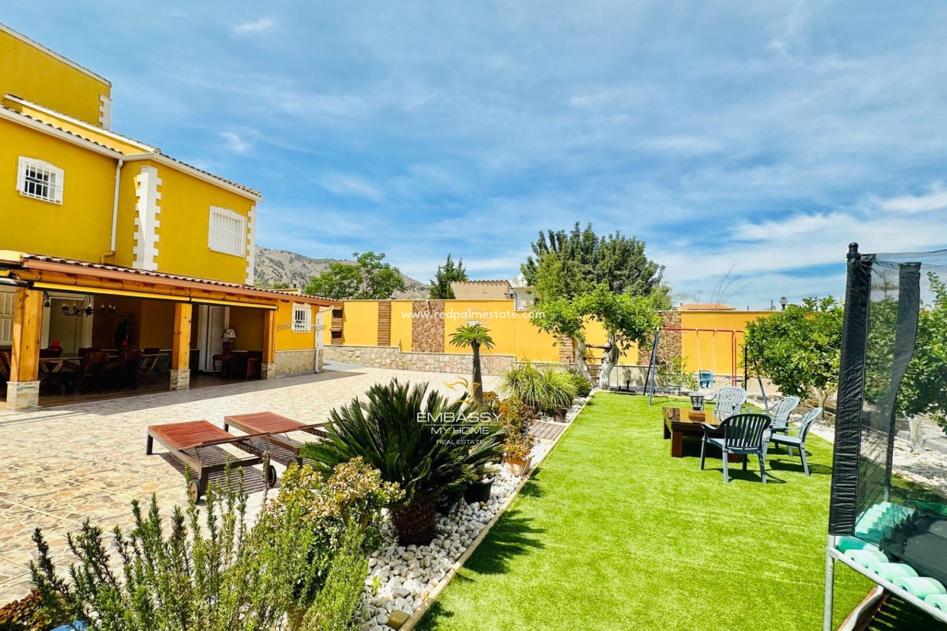 Återförsäljning - Villa -
Orihuela - Urb. Montepinar