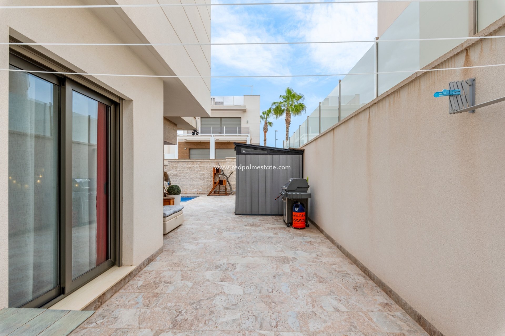 Återförsäljning - Villa -
Orihuela - Villamartín