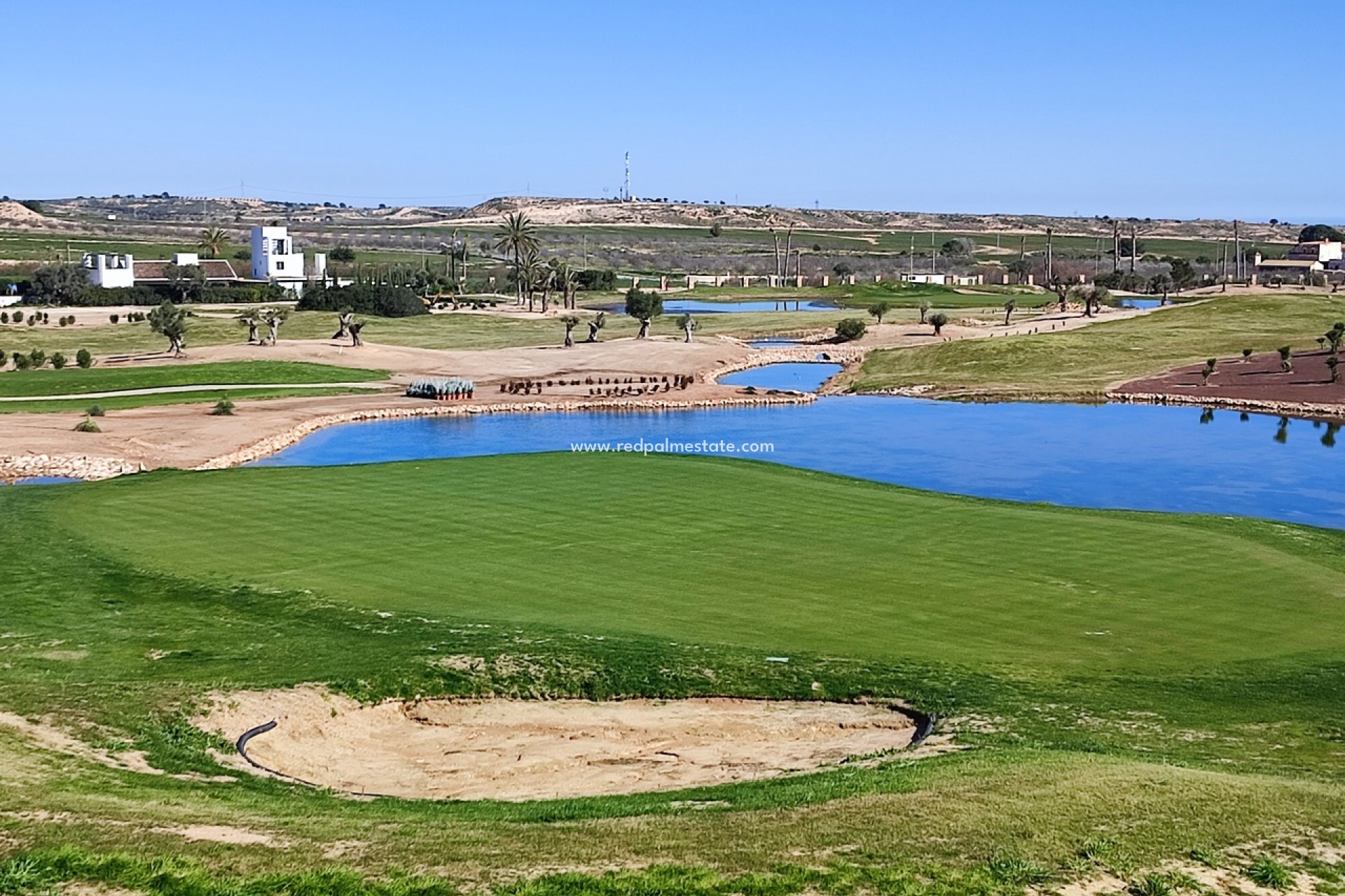 Återförsäljning - Villa -
Peraleja Golf - Inland