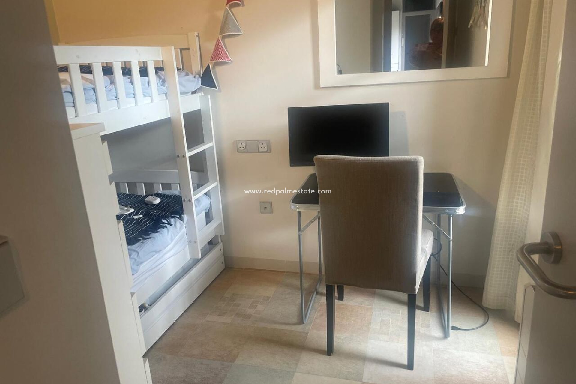 Återförsäljning - Villa -
Peraleja Golf - Inland