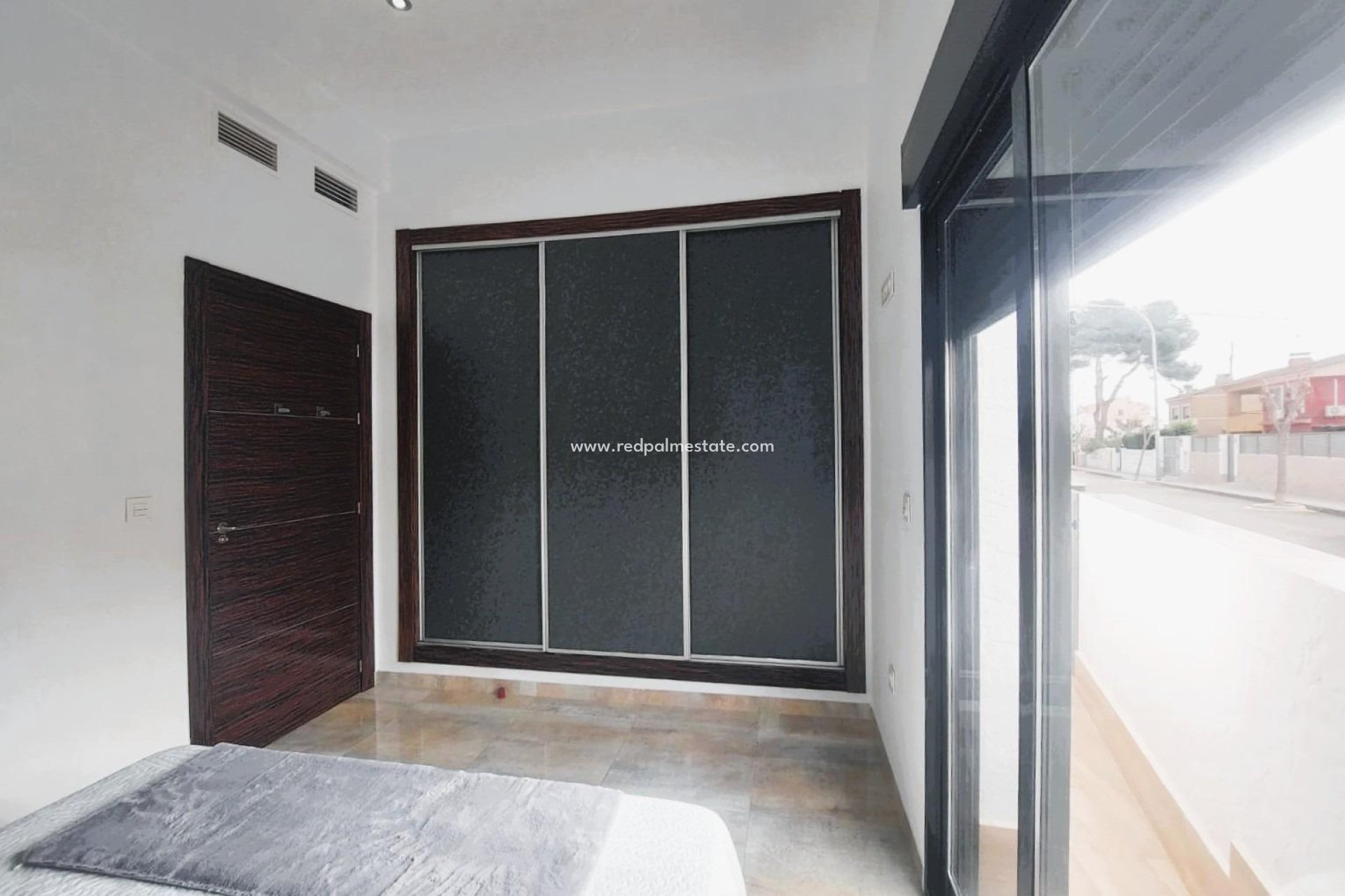 Återförsäljning - Villa -
Pilar de la Horadada