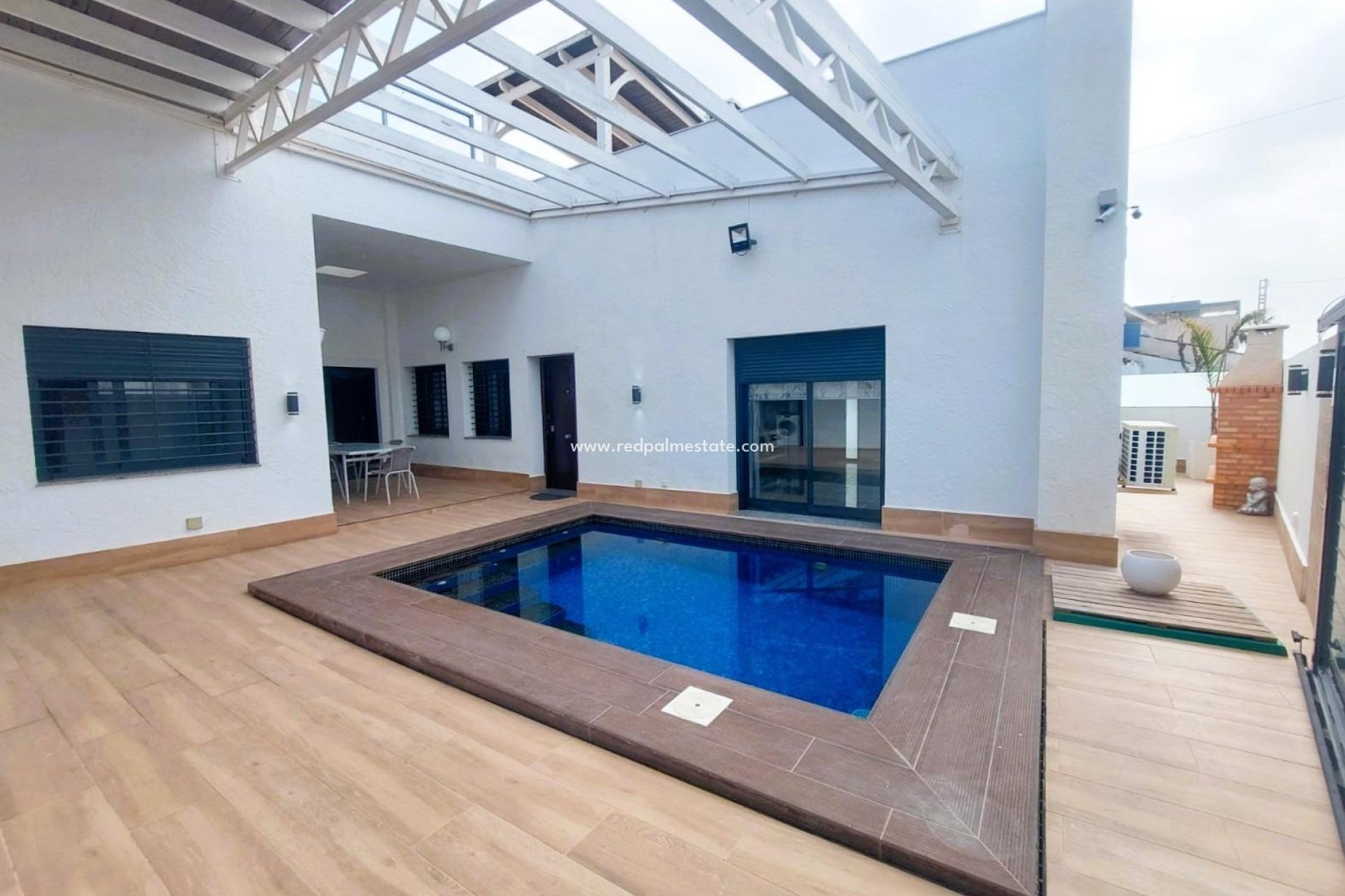 Återförsäljning - Villa -
Pilar de la Horadada