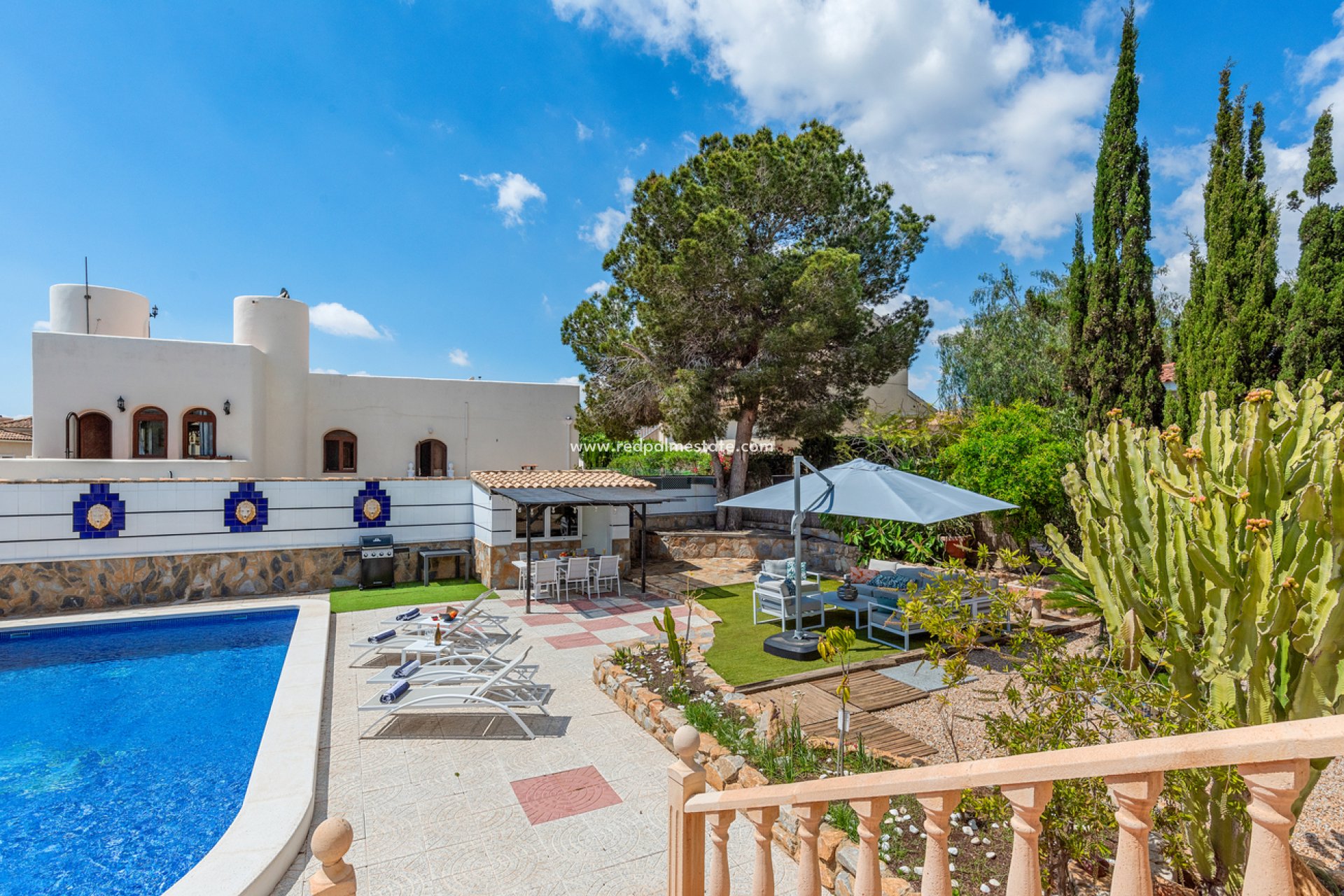 Återförsäljning - Villa -
Pinar de Campoverde - Costa Blanca