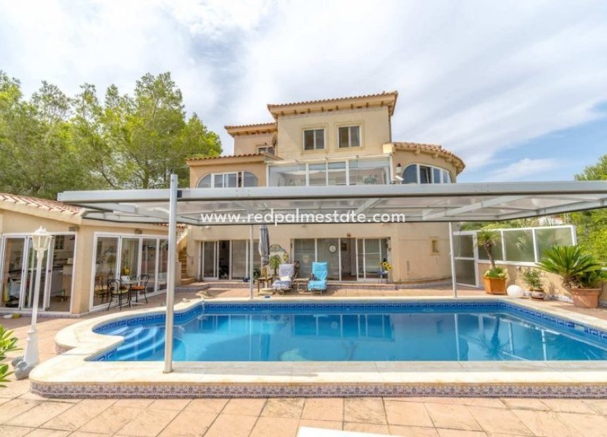 Återförsäljning - Villa -
Pinar de Campoverde - Inland