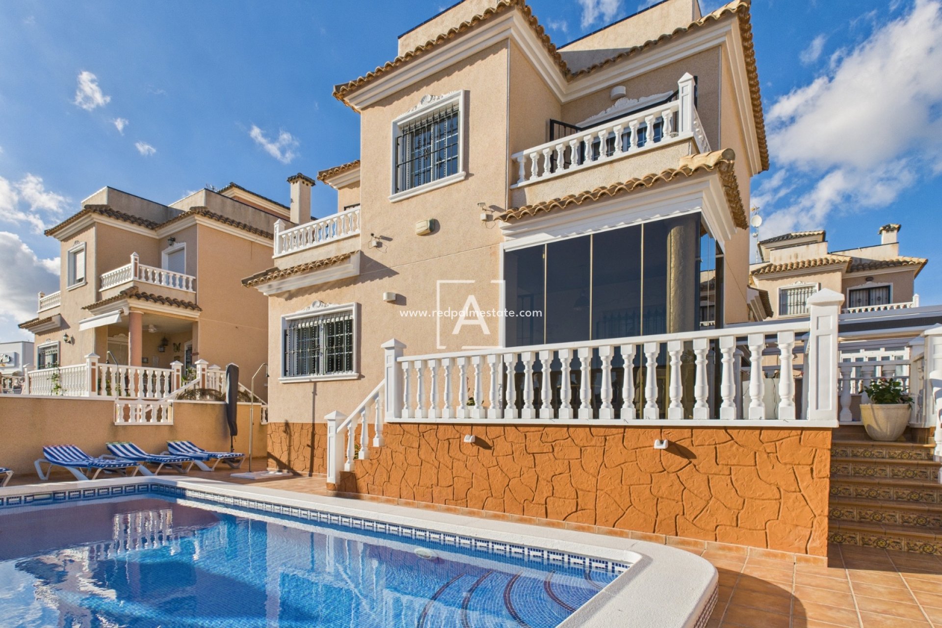 Återförsäljning - Villa -
Pinar de Campoverde