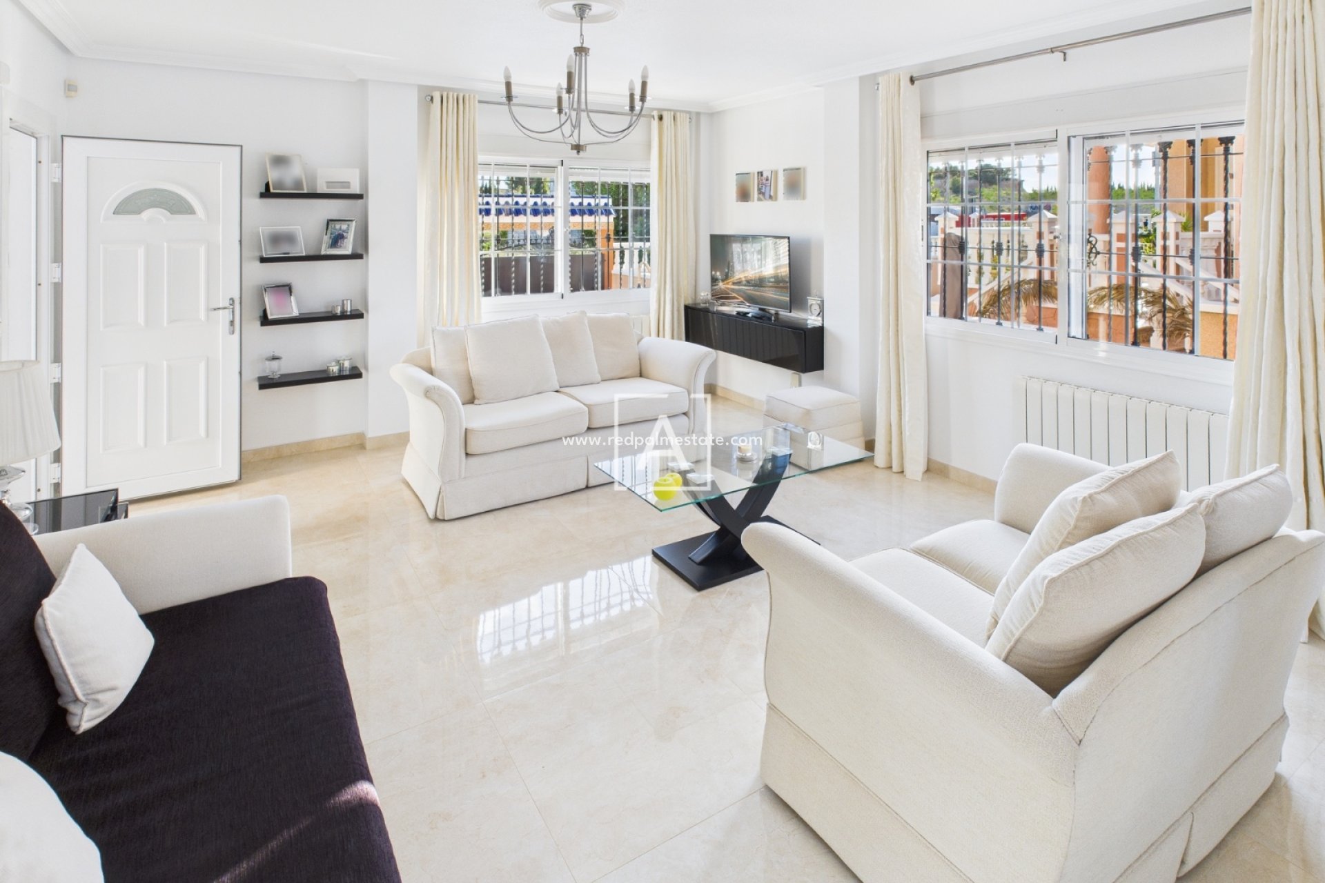 Återförsäljning - Villa -
Pinar de Campoverde