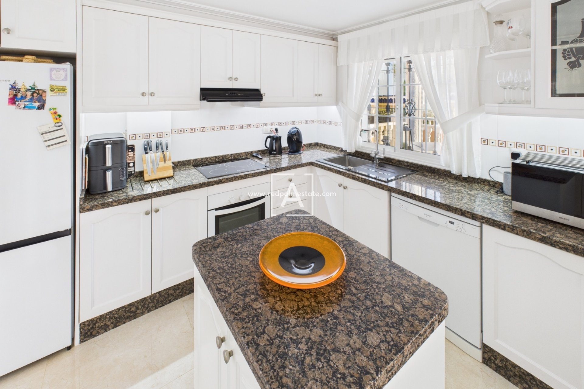 Återförsäljning - Villa -
Pinar de Campoverde