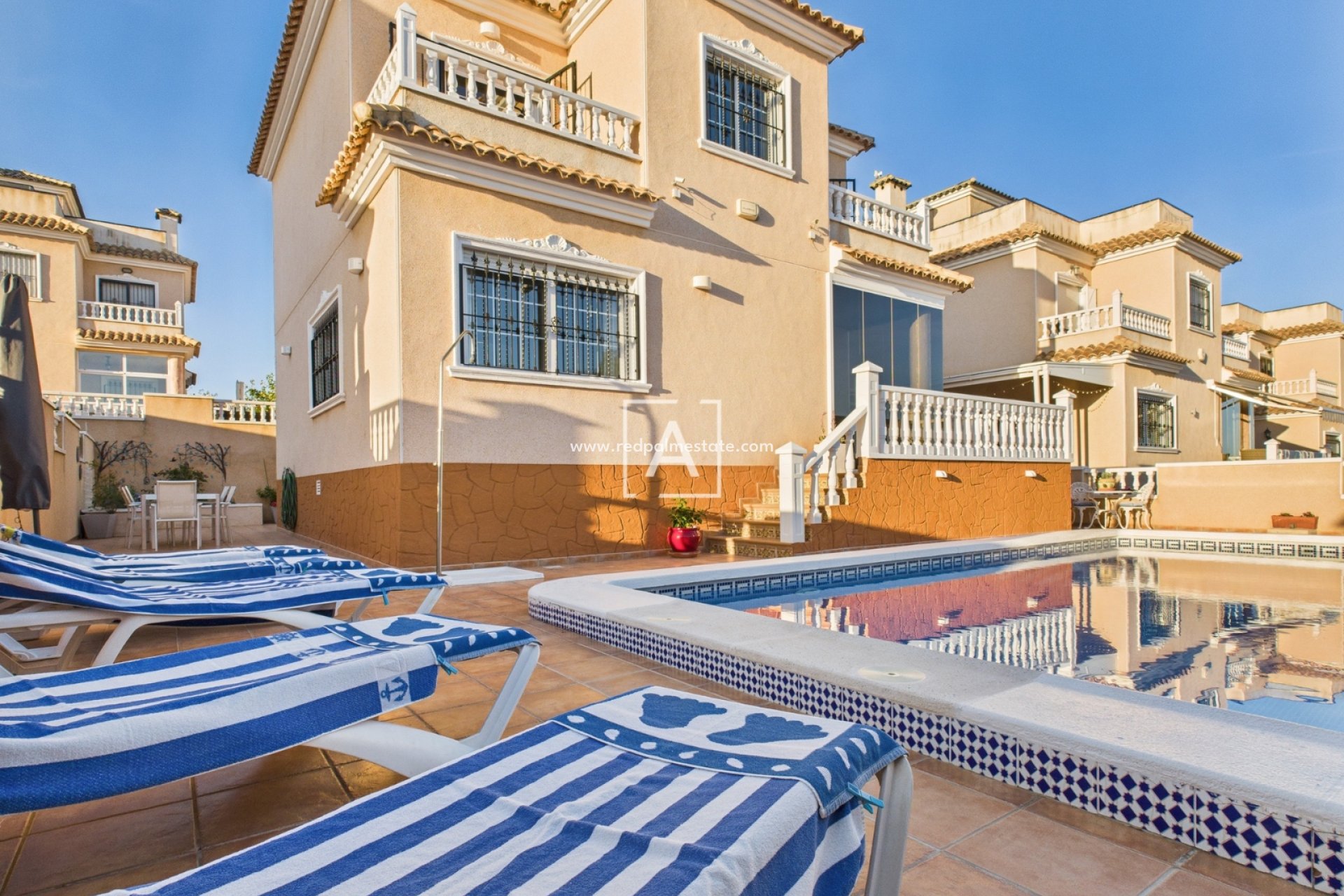 Återförsäljning - Villa -
Pinar de Campoverde