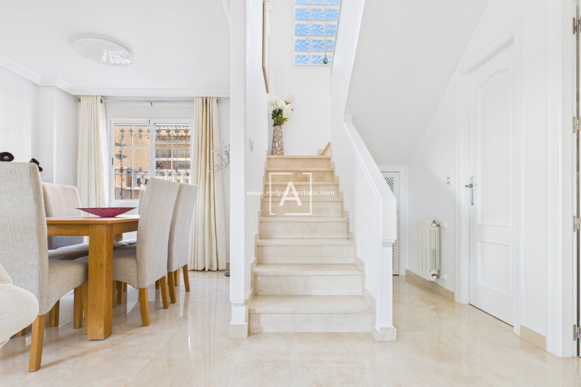 Återförsäljning - Villa -
Pinar de Campoverde