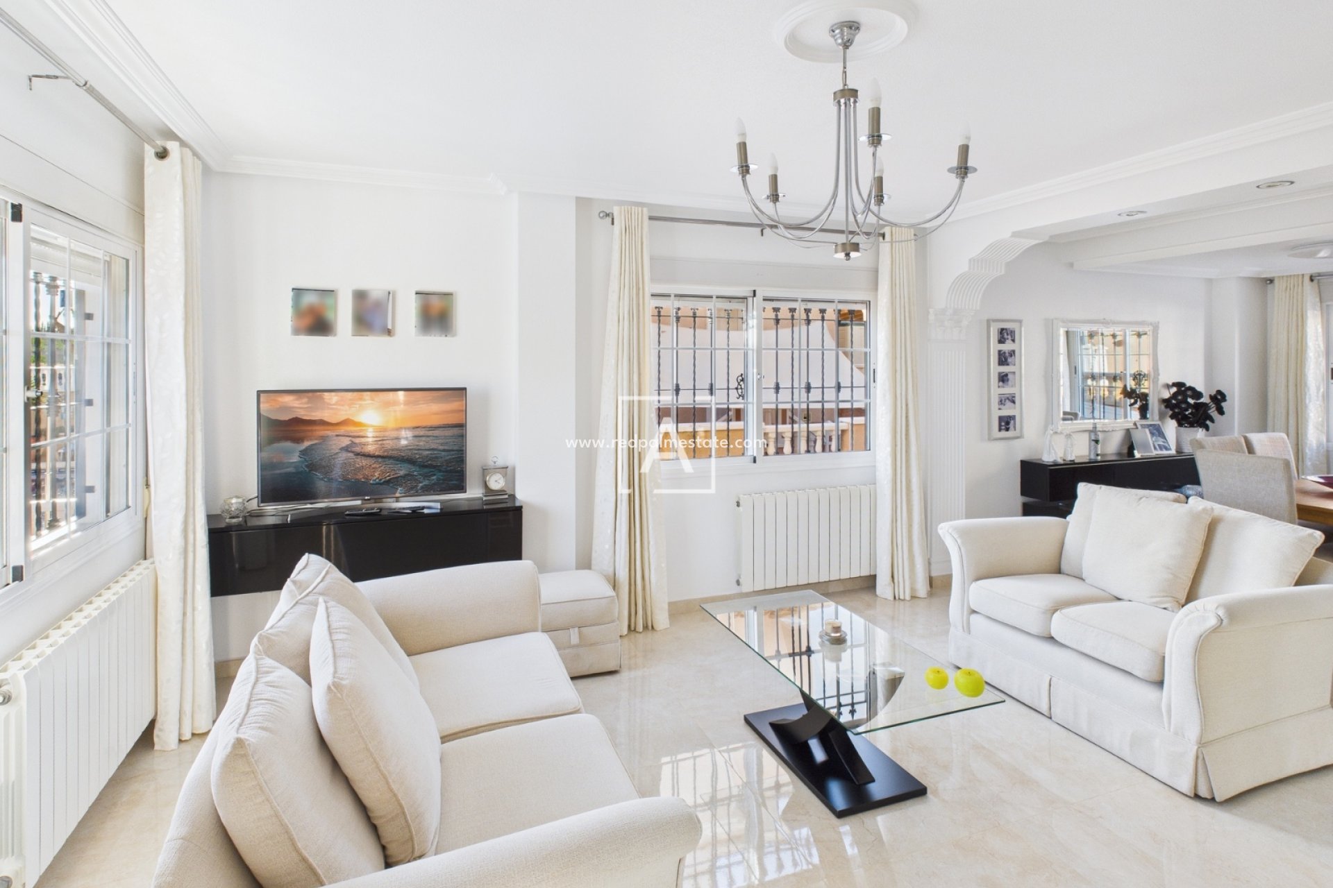 Återförsäljning - Villa -
Pinar de Campoverde