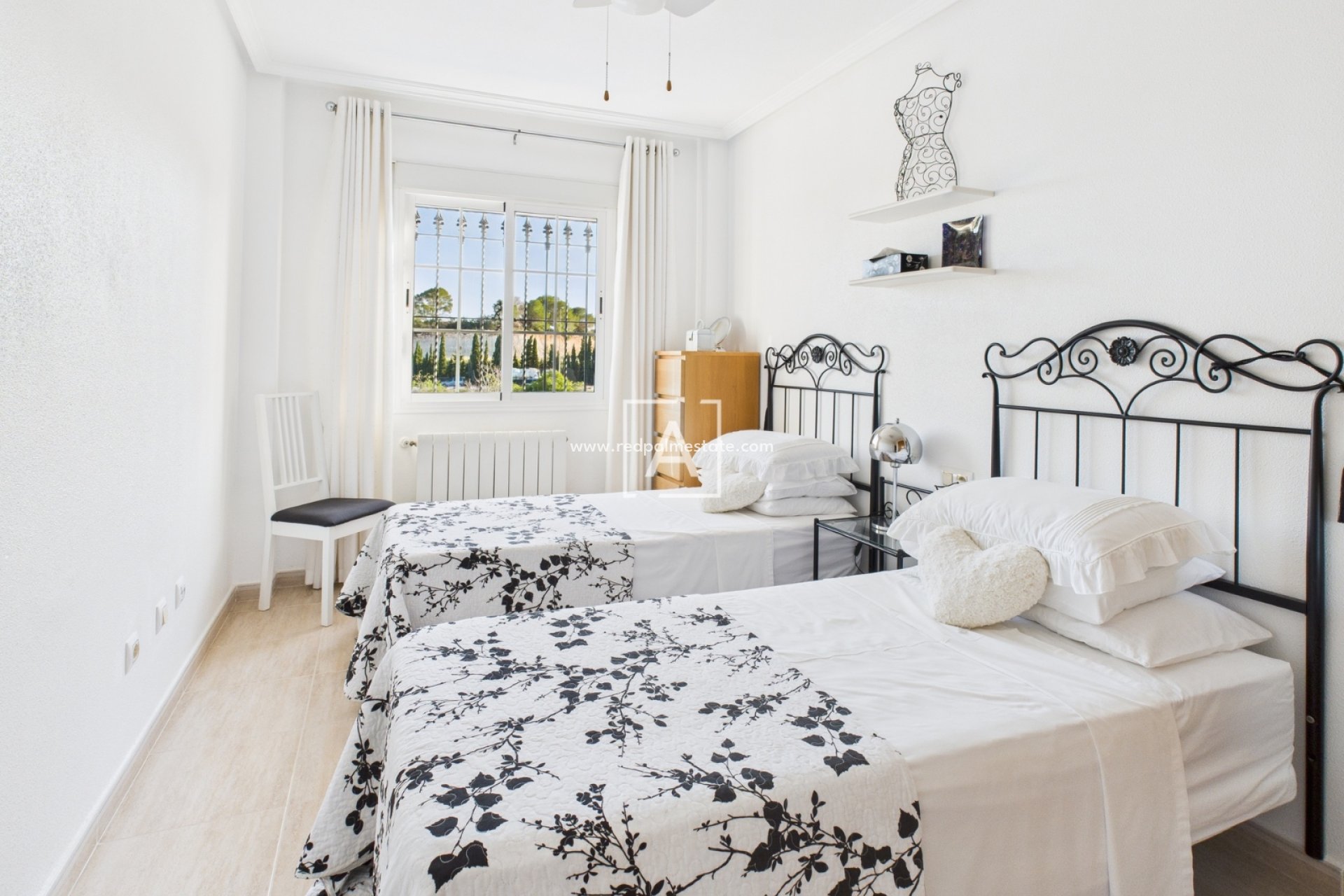 Återförsäljning - Villa -
Pinar de Campoverde