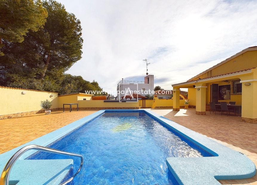 Återförsäljning - Villa -
Pinar de Campoverde