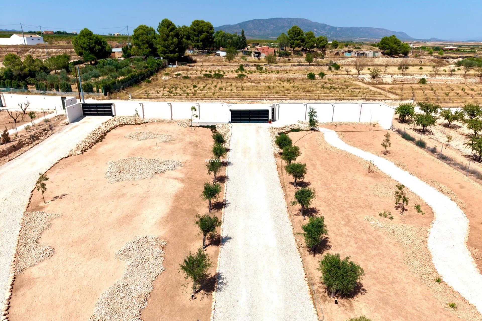 Återförsäljning - Villa -
Pinoso - Inland