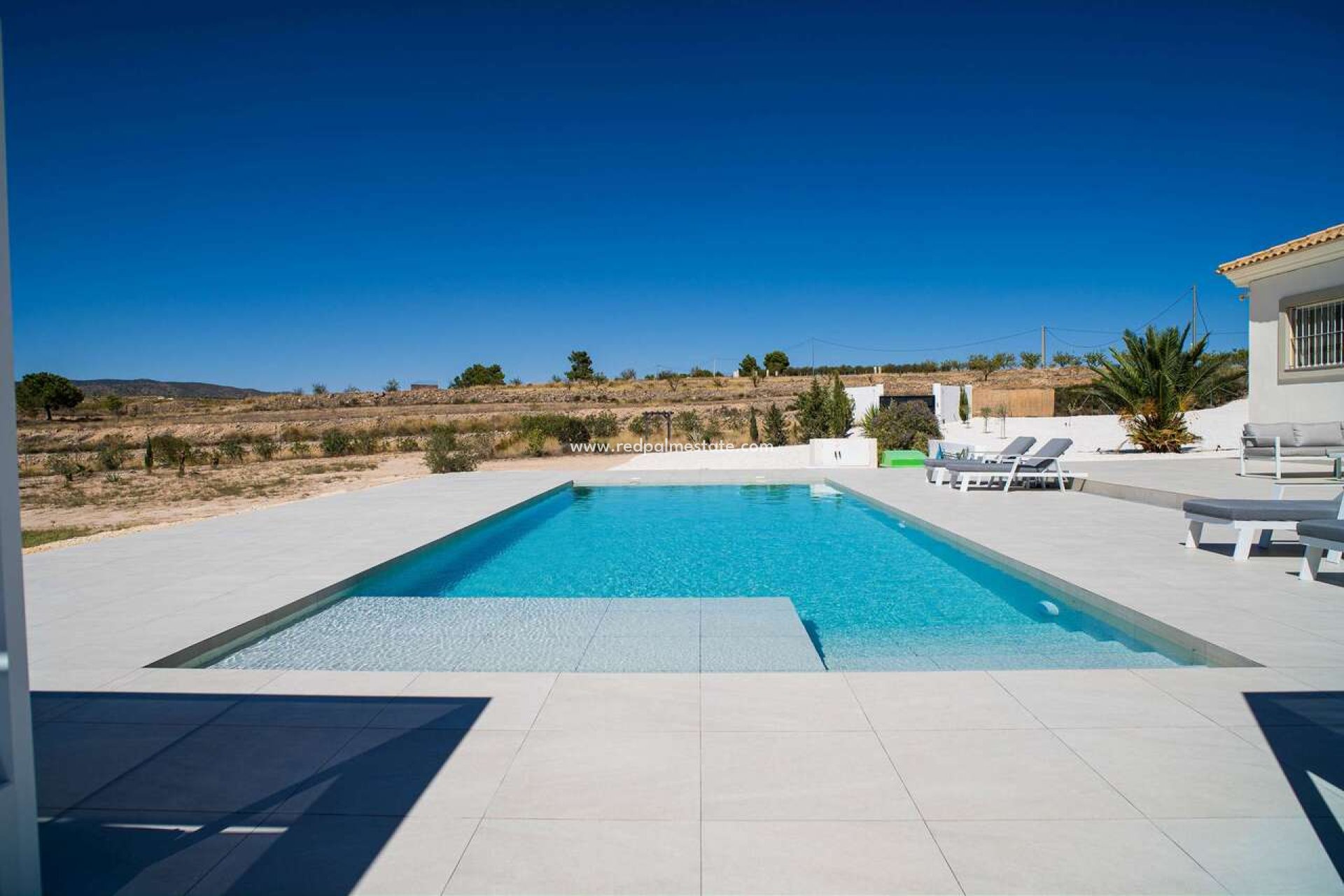 Återförsäljning - Villa -
Pinoso - Inland