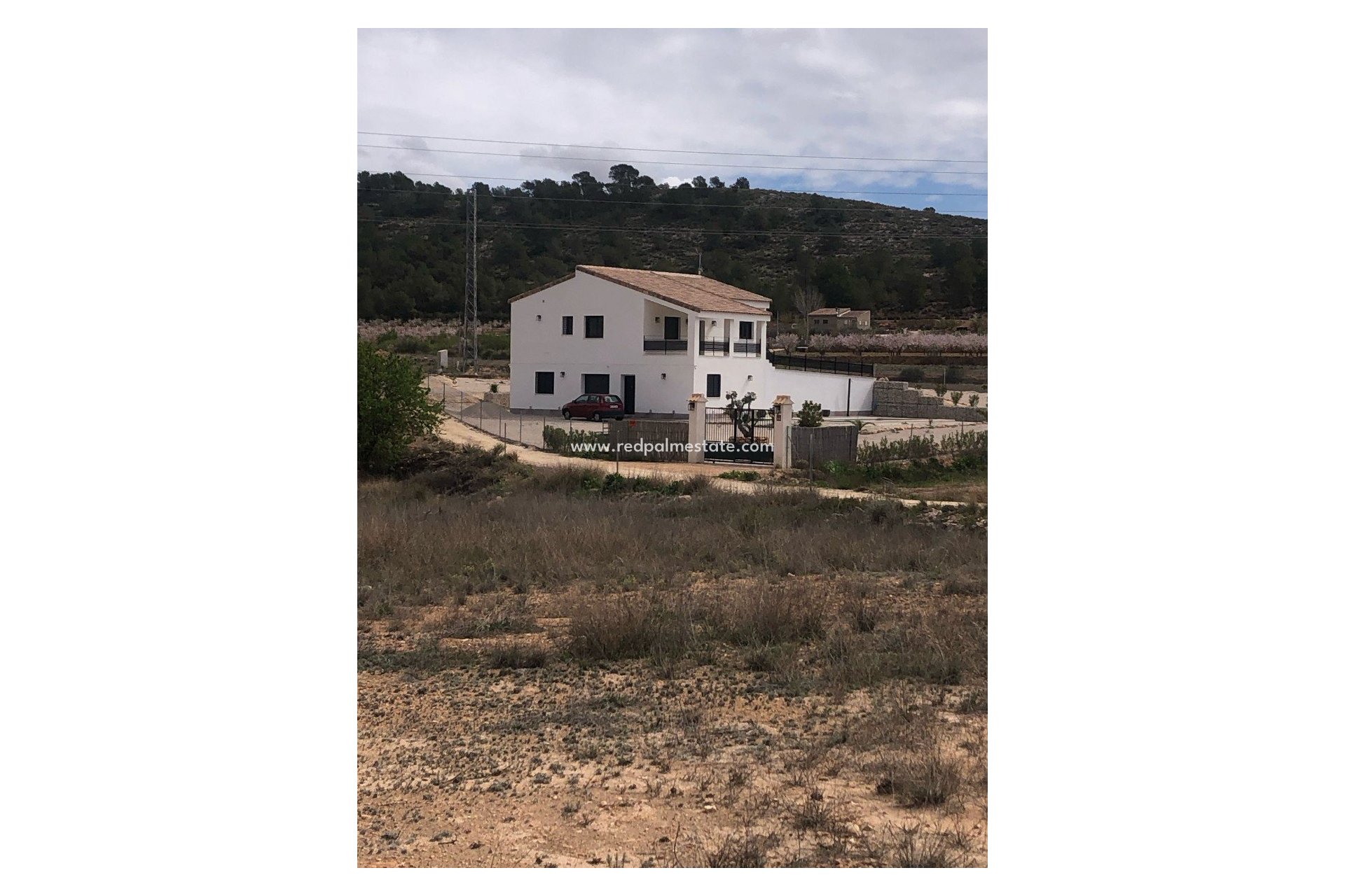 Återförsäljning - Villa -
Pinoso - Inland