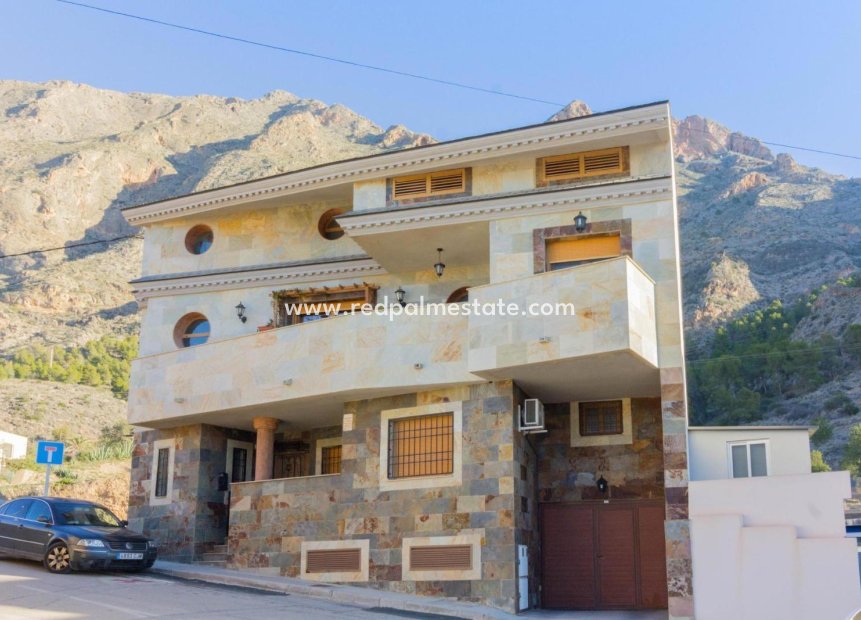 Återförsäljning - Villa -
Redován - Comunidad Valenciana